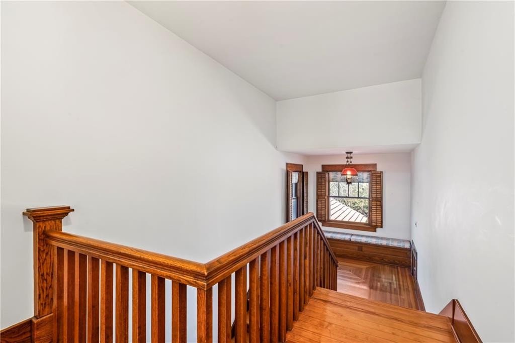 Siloam Springs, Arkansas, 72761, United States, 5 Bedrooms Bedrooms, ,3 BathroomsBathrooms,Residential,For Sale,1984286