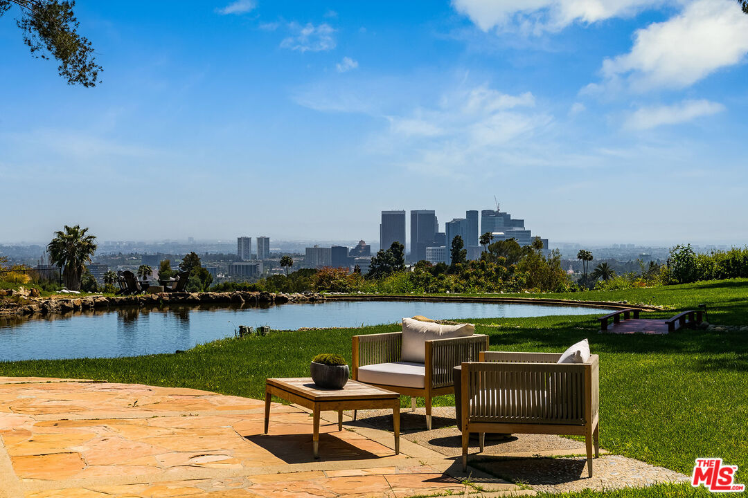 Beverly Hills, California, 90210, United States, 6 Bedrooms Bedrooms, ,6 BathroomsBathrooms,Residential,For Sale,1793530