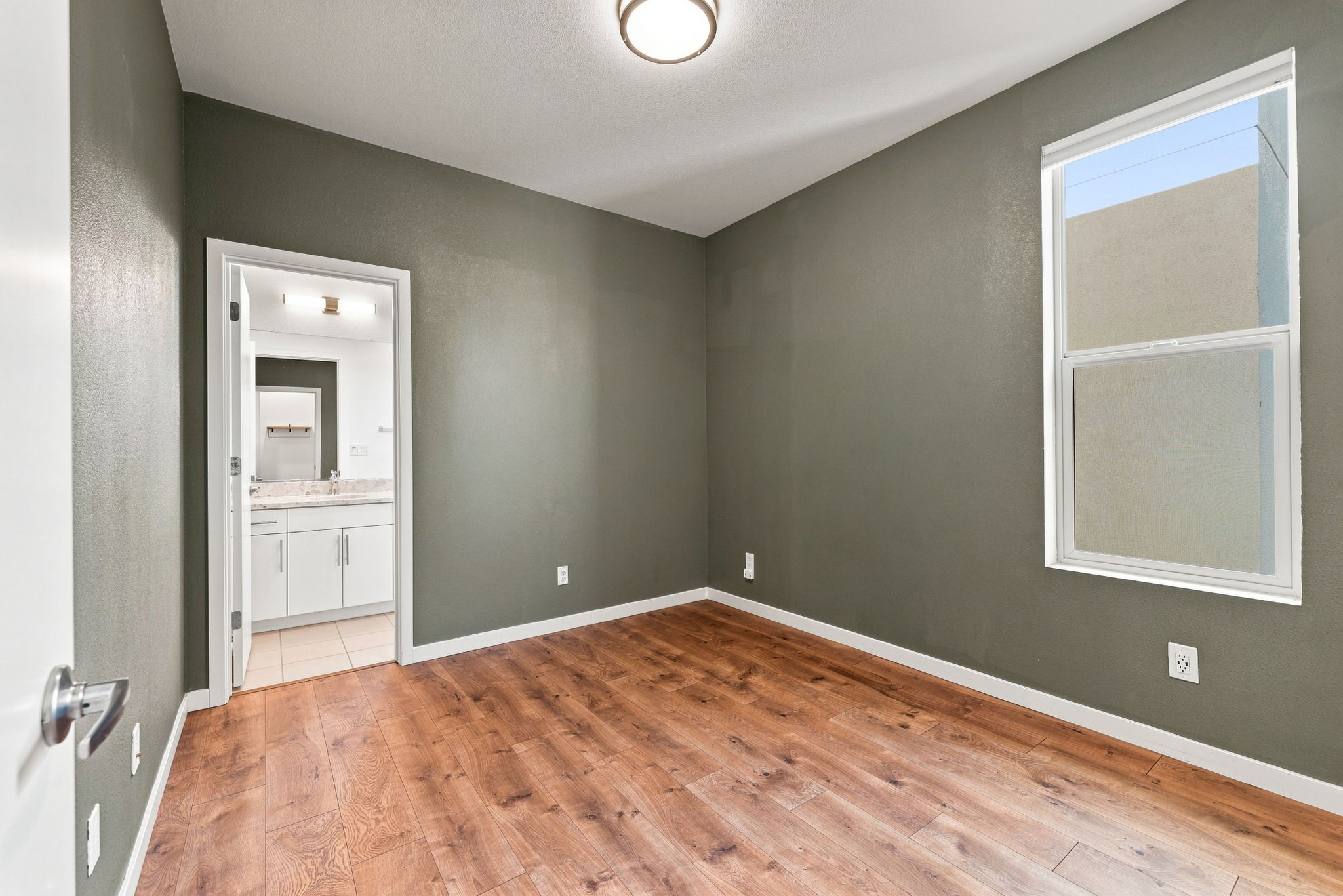 453 Crate Avenue, Sacramento, CA 95818 - 物件實景