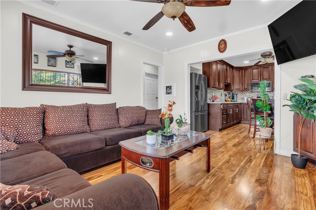 Downey, California, 90242, United States, 3 Bedrooms Bedrooms, ,2 BathroomsBathrooms,Residential,For Sale,1928168