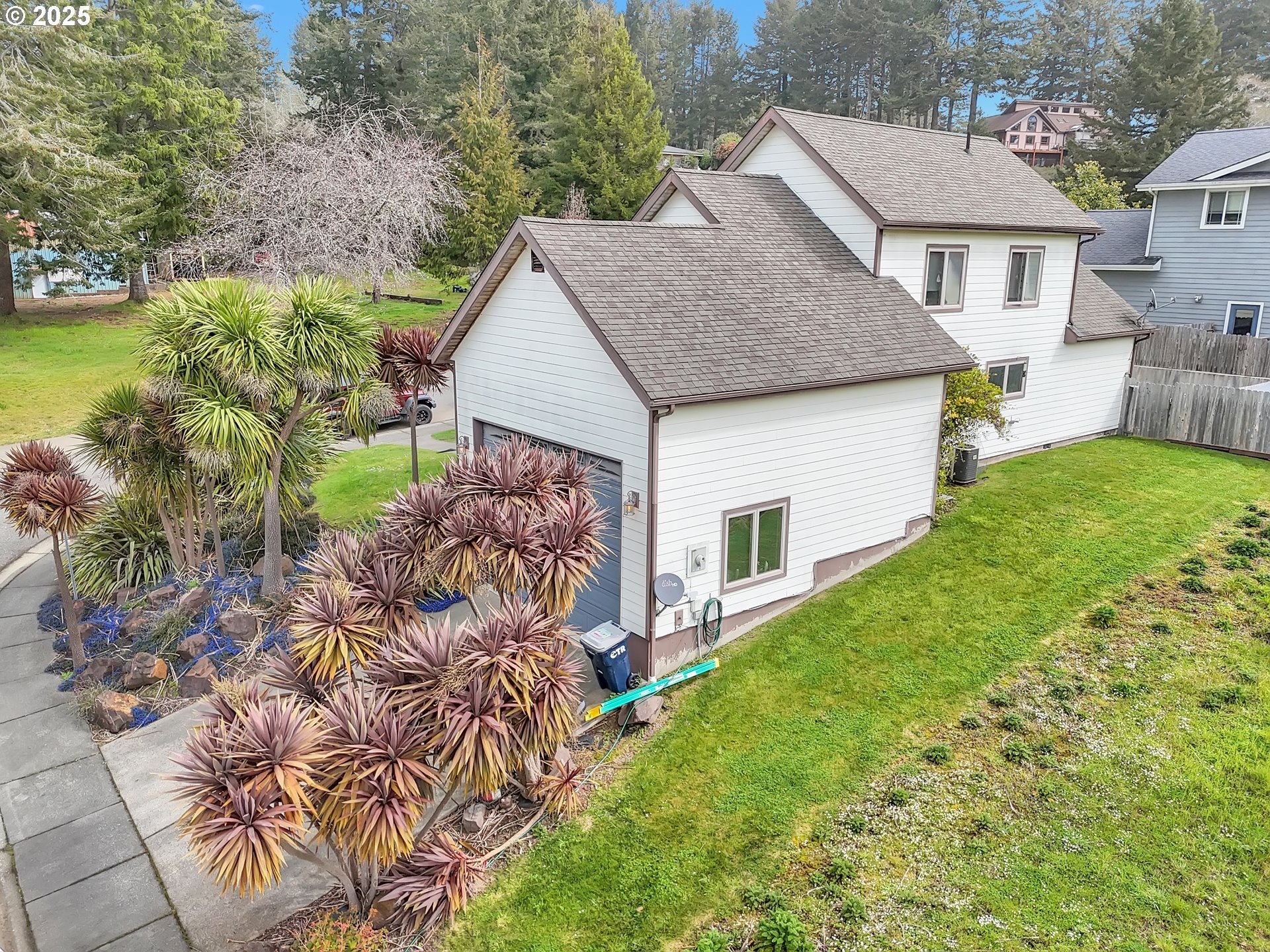 Brookings, Oregon, 97415, United States, 3 Bedrooms Bedrooms, ,3 BathroomsBathrooms,Residential,For Sale,1983879