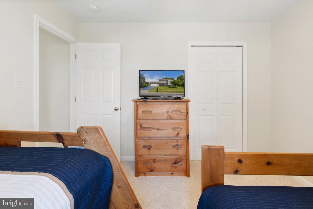 Winchester, Virginia, 22601, United States, 3 Bedrooms Bedrooms, ,3 BathroomsBathrooms,Residential,For Sale,1906316