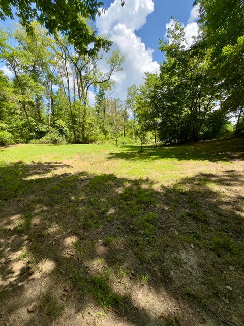 Albany, Kentucky, 42602, United States, 4 Bedrooms Bedrooms, ,2 BathroomsBathrooms,Residential,For Sale,1905722