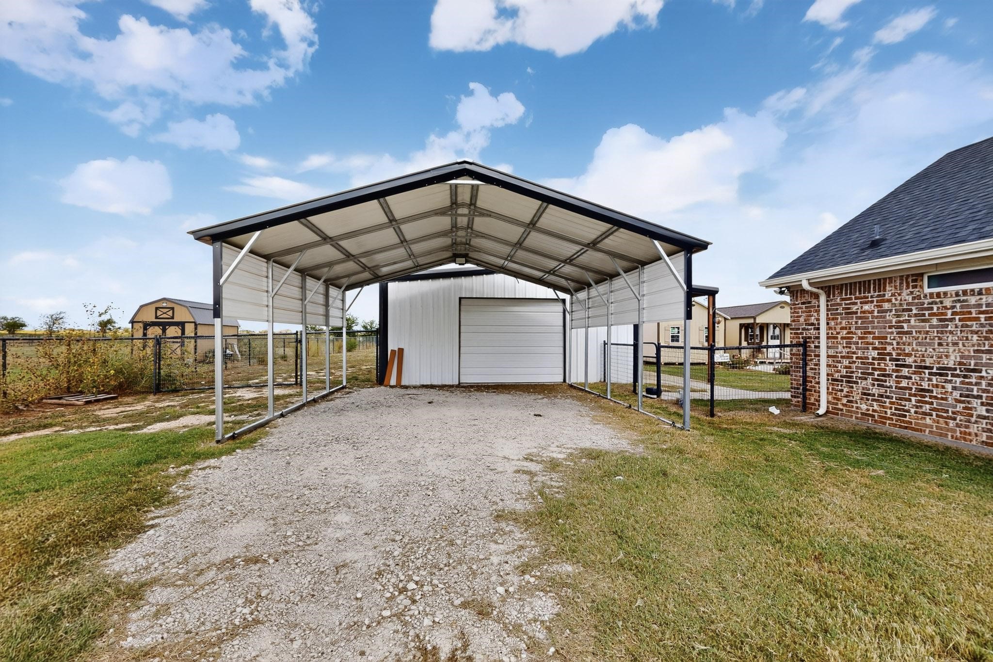 Godley, Texas, 76044, United States, 4 Bedrooms Bedrooms, ,3 BathroomsBathrooms,Residential,For Sale,1956819