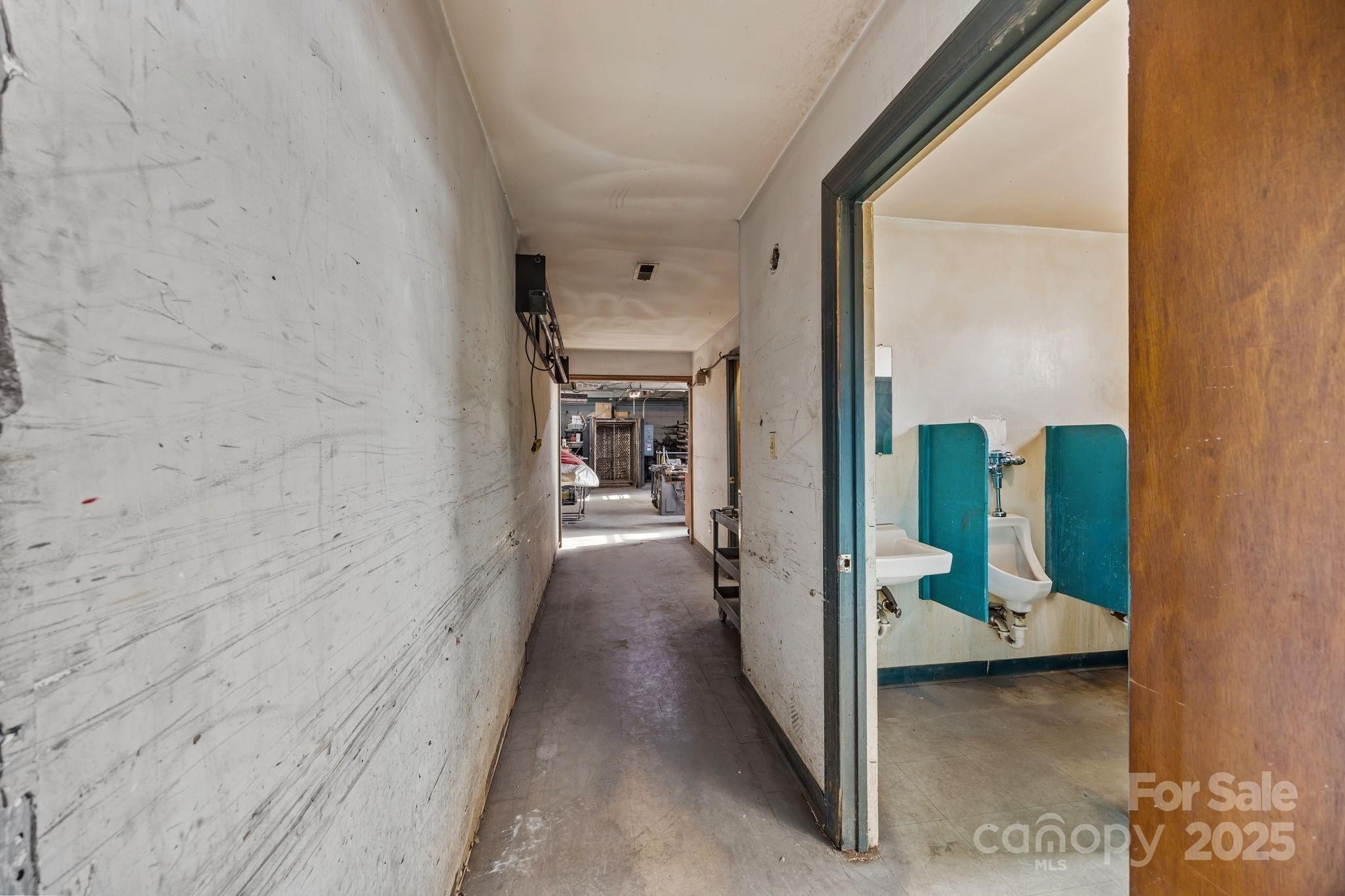 Statesville, North Carolina, 28677, United States, ,Residential,For Sale,2005927