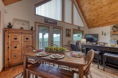 Murphy, North Carolina, 28906, United States, 3 Bedrooms Bedrooms, ,3 BathroomsBathrooms,Residential,For Sale,1917249