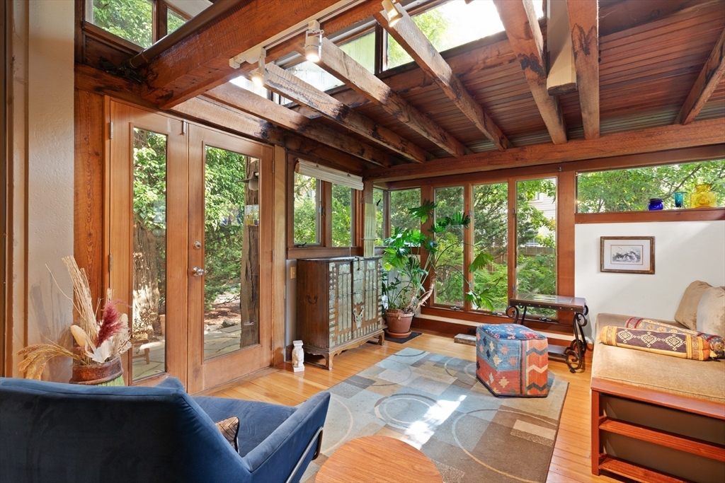 Cambridge, Massachusetts, 02138, United States, 5 Bedrooms Bedrooms, ,5 BathroomsBathrooms,Residential,For Sale,1908267