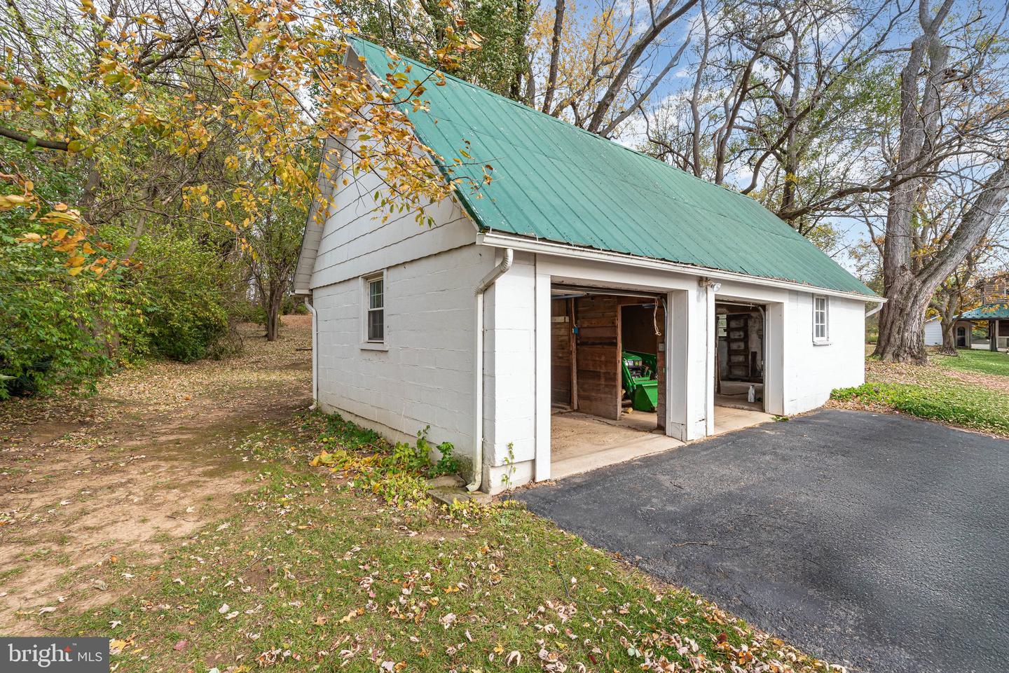 Mechanicsburg, Pennsylvania, 17055, United States, 4 Bedrooms Bedrooms, ,4 BathroomsBathrooms,Residential,For Sale,1991267