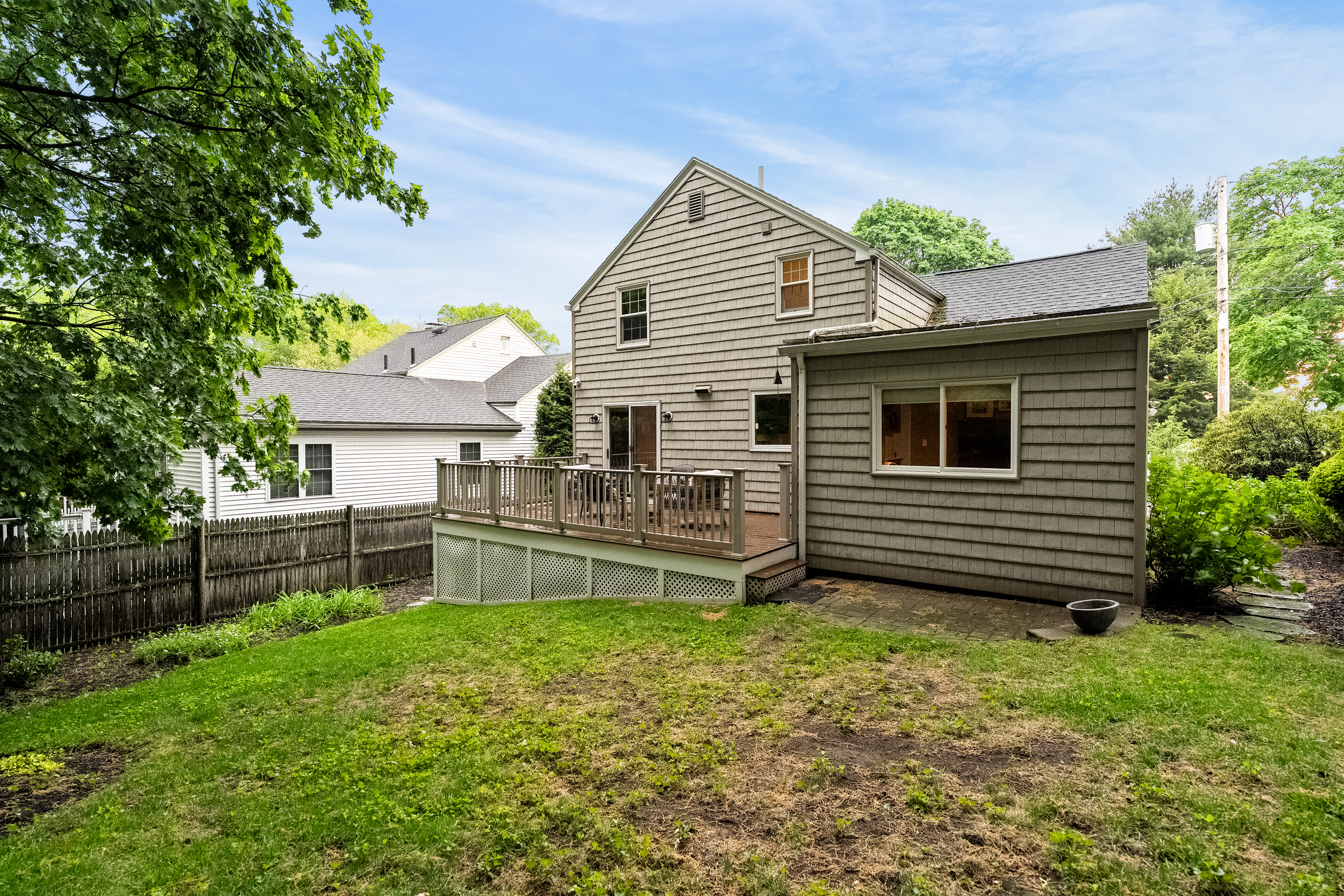  9 Roland Street, Medford, MA, 02155 - 物件實景