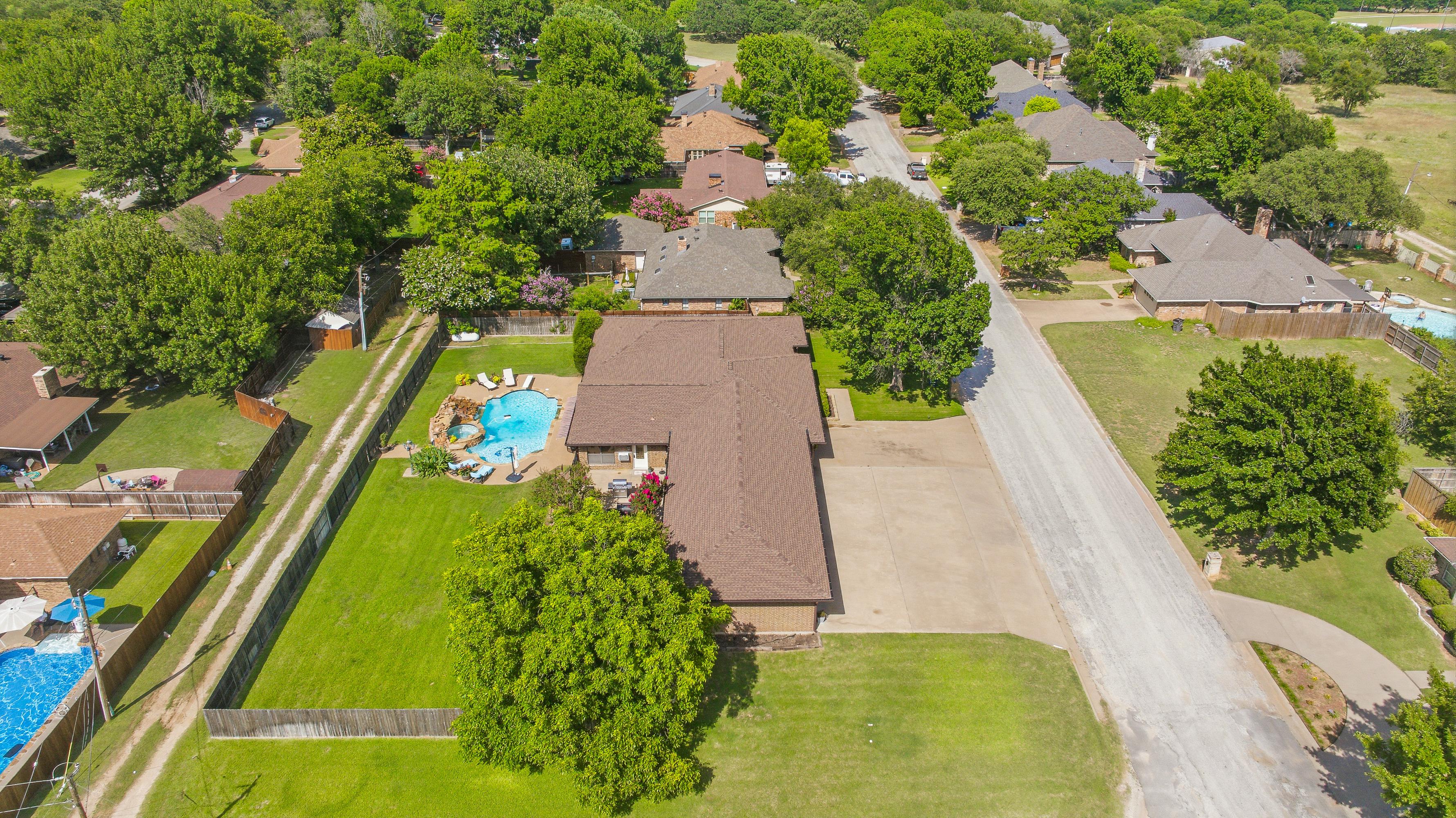  111 Mustang, Graham, TX, 76450 - 物件實景