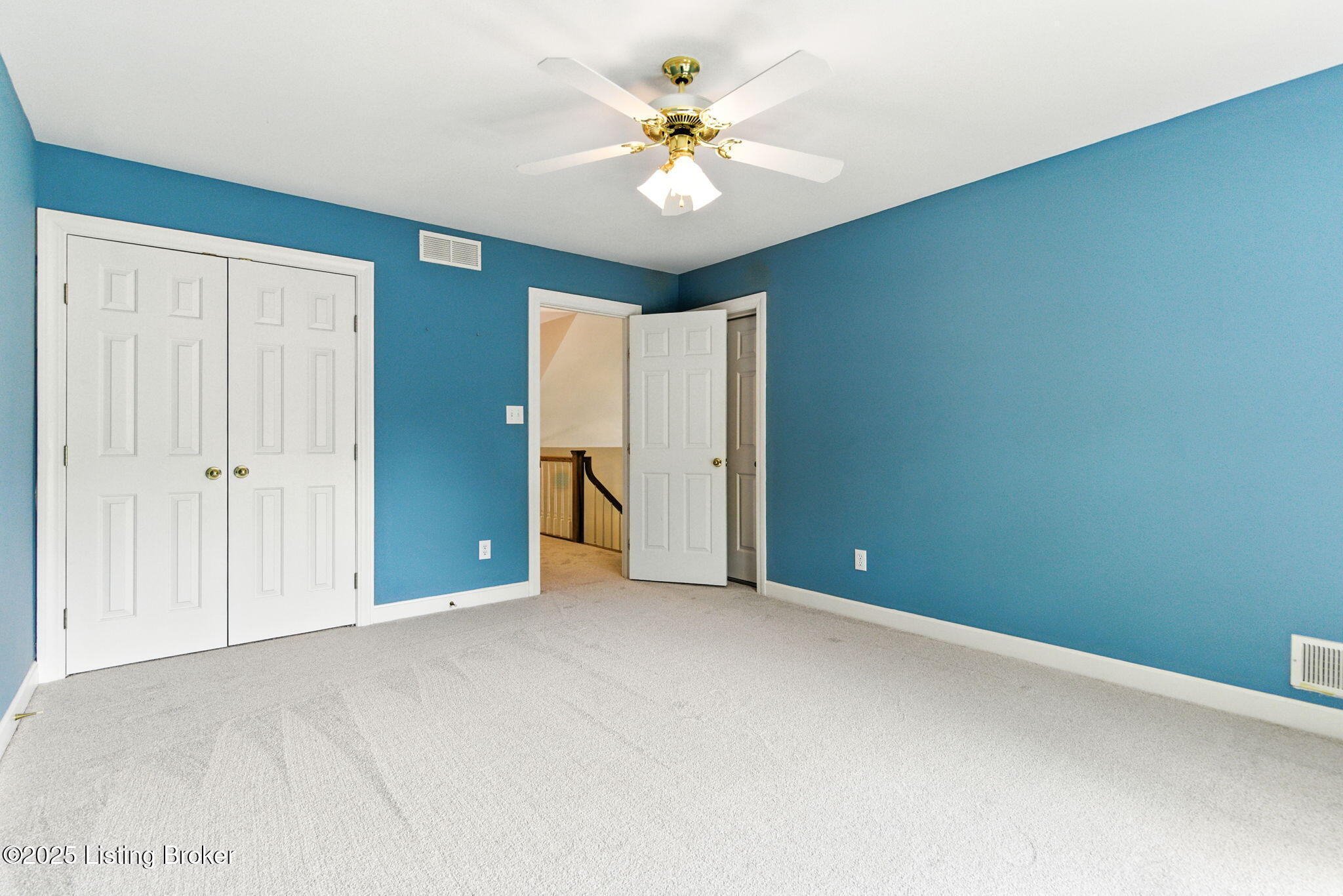 Prospect, Kentucky, 40059, United States, 4 Bedrooms Bedrooms, ,4 BathroomsBathrooms,Residential,For Sale,1941807