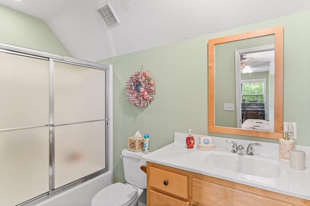 Young Harris, Georgia, 30582, United States, 4 Bedrooms Bedrooms, ,4 BathroomsBathrooms,Residential,For Sale,1979770