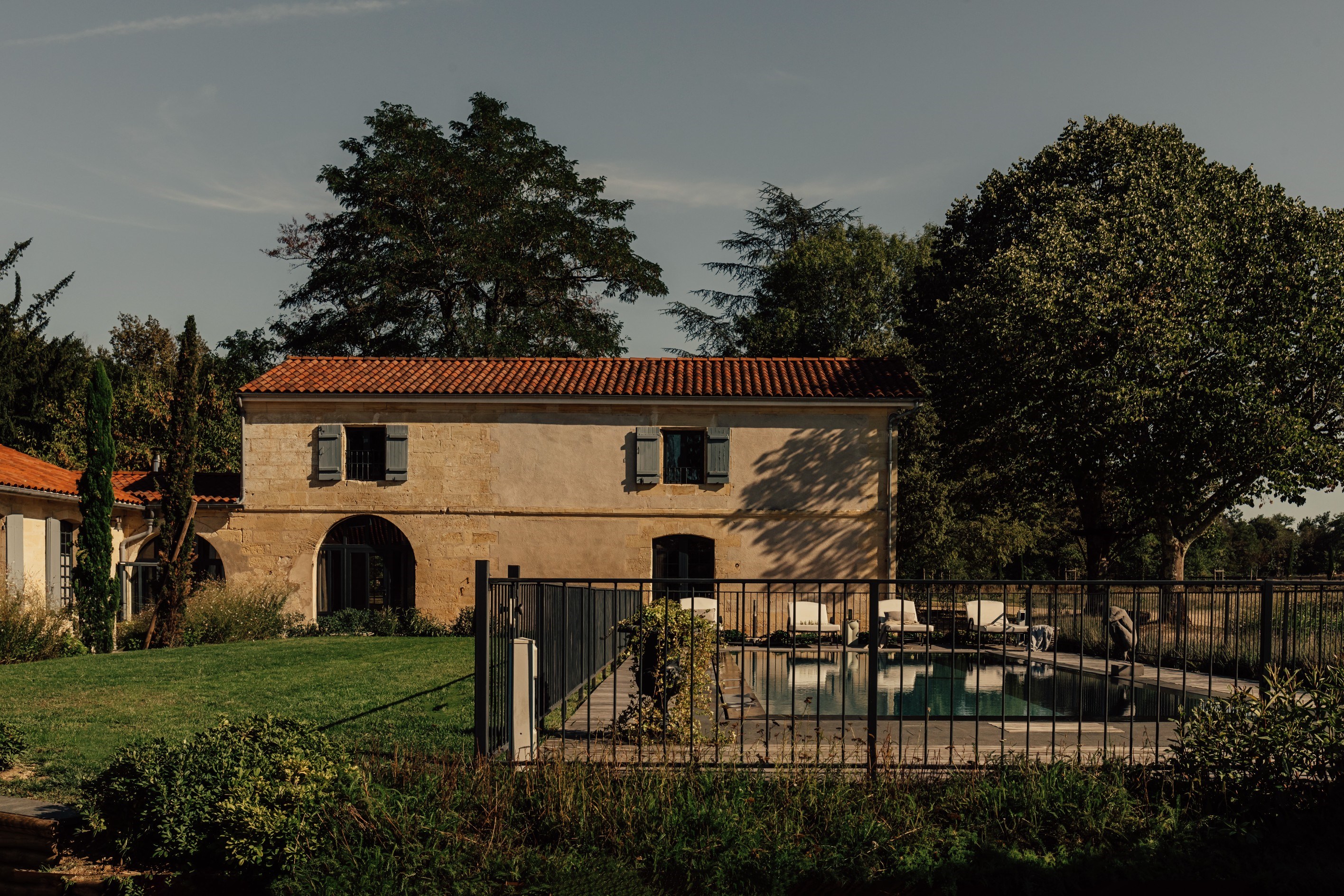  18TH CENTURY CHÂTEAU - SWIMMING POOL - SPA - OUTBUILDINGS - EQUESTRIAN ESTATE - 物件實景