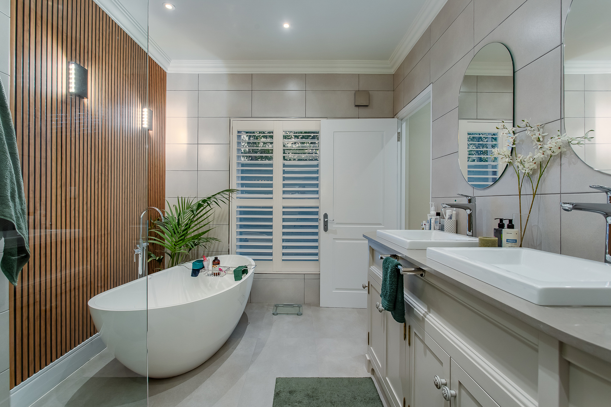  Contemporary Luxury Home for Sale in Franschhoek Estate - 物件實景