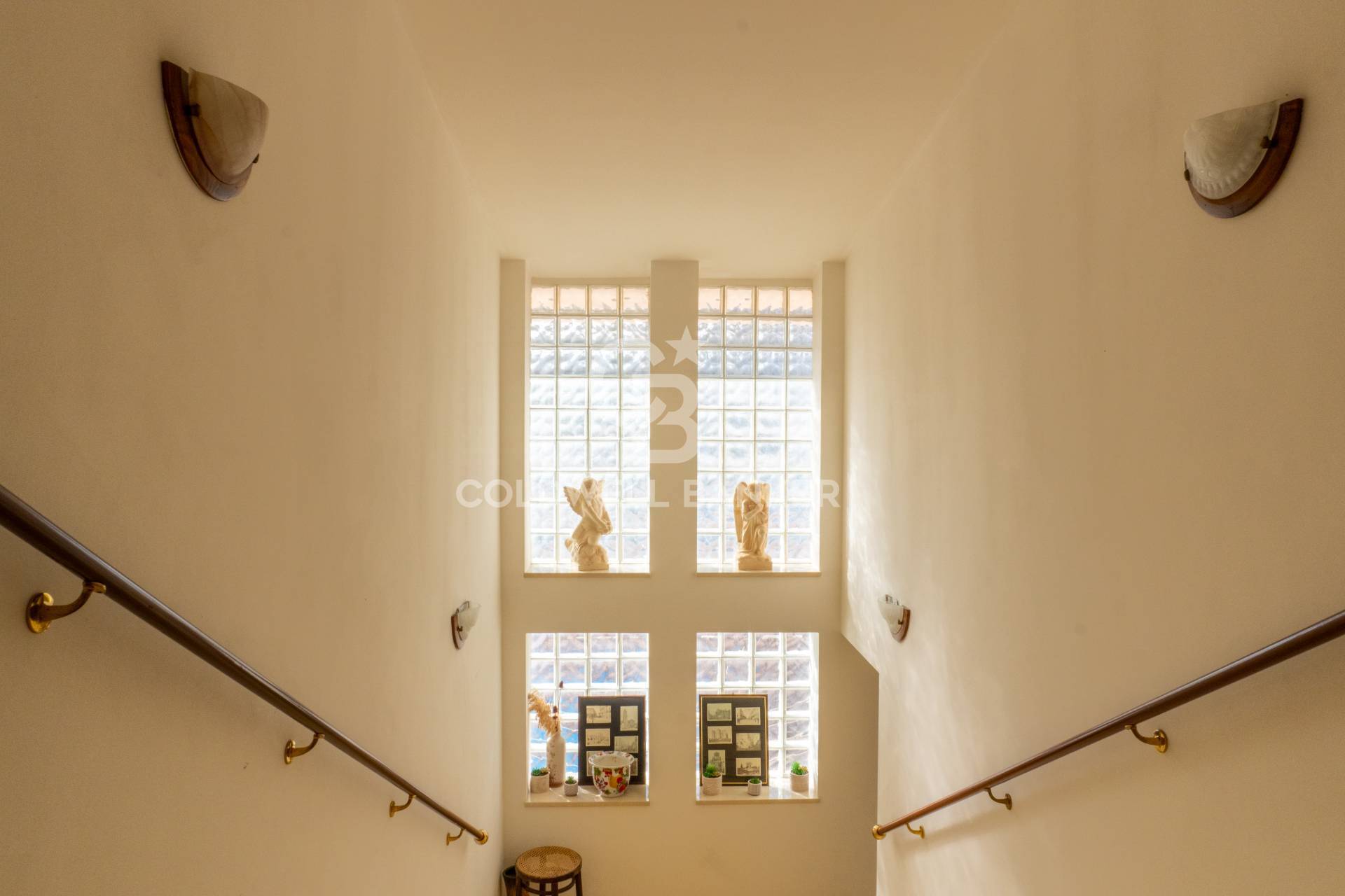 Trani, Barletta-Andria-Trani, 70059, IT, 5 Bedrooms Bedrooms, ,5 BathroomsBathrooms,Residential,For Sale,1967517