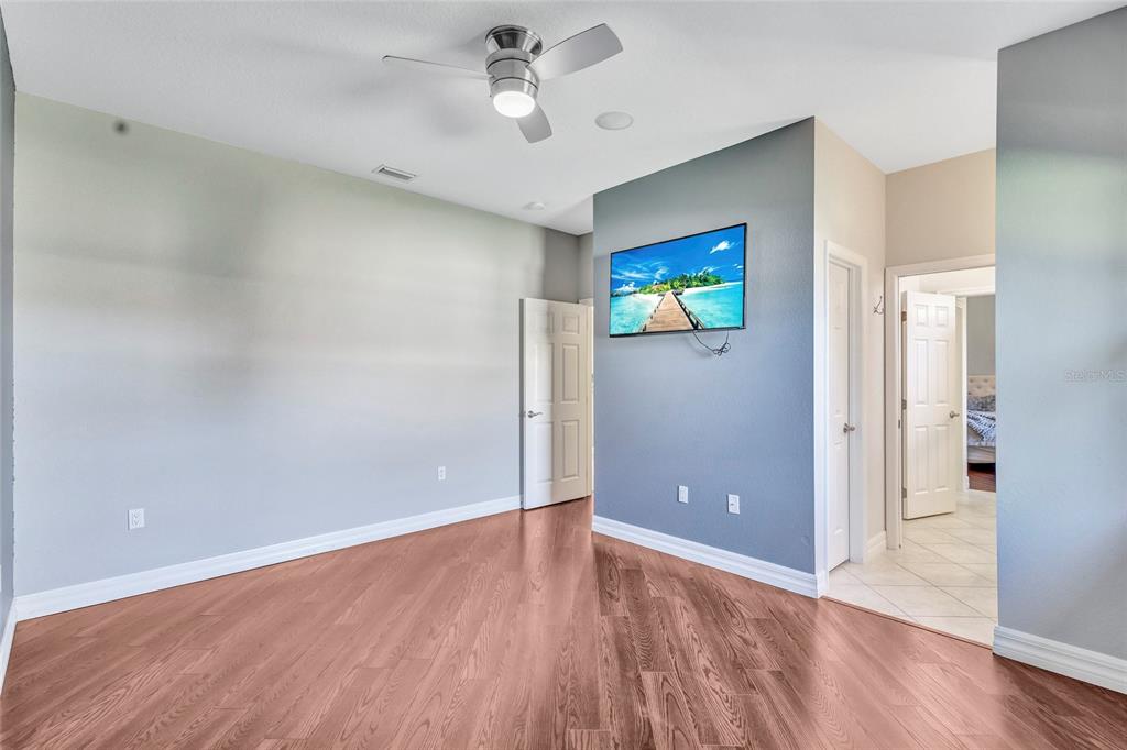 Bradenton, Florida, 34212, United States, 4 Bedrooms Bedrooms, ,3 BathroomsBathrooms,Residential,For Sale,1826992