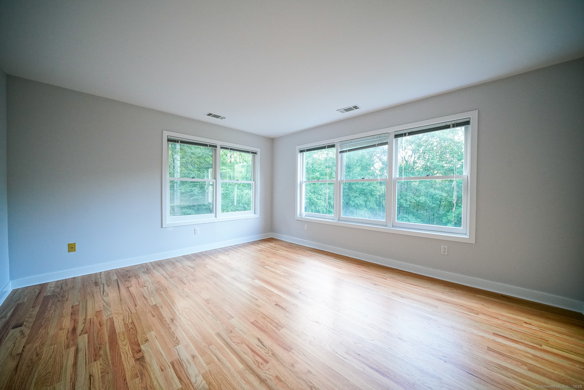 Glastonbury, Connecticut, 06033, United States, 5 Bedrooms Bedrooms, ,4 BathroomsBathrooms,Residential,For Sale,1902715