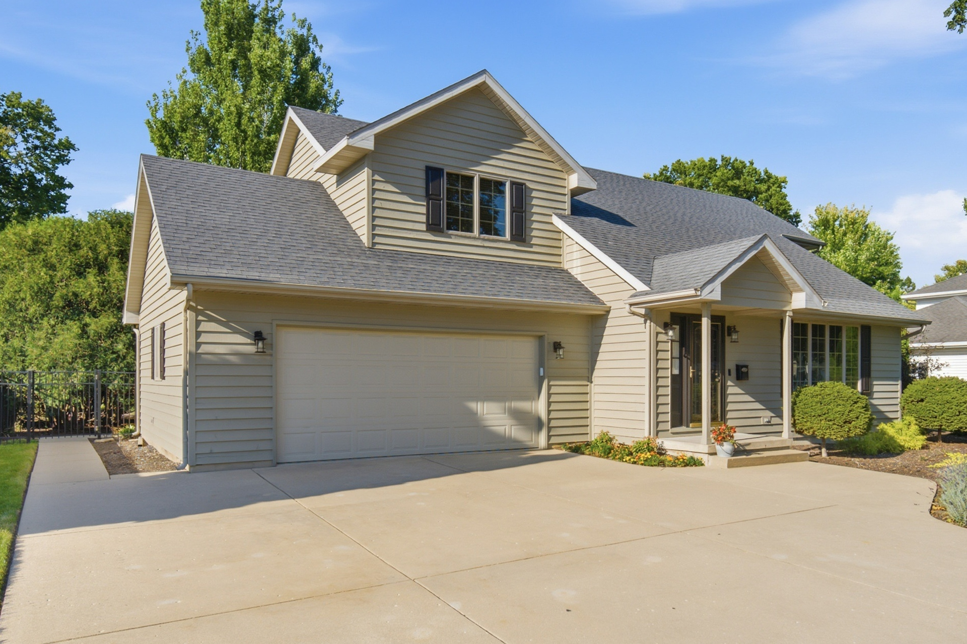 Edwards Ave, LA Salle, IL 61301