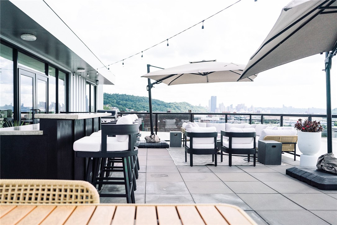 Lawrenceville, Pennsylvania, 15201, United States, 2 Bedrooms Bedrooms, ,2 BathroomsBathrooms,Residential,For Sale,1960750