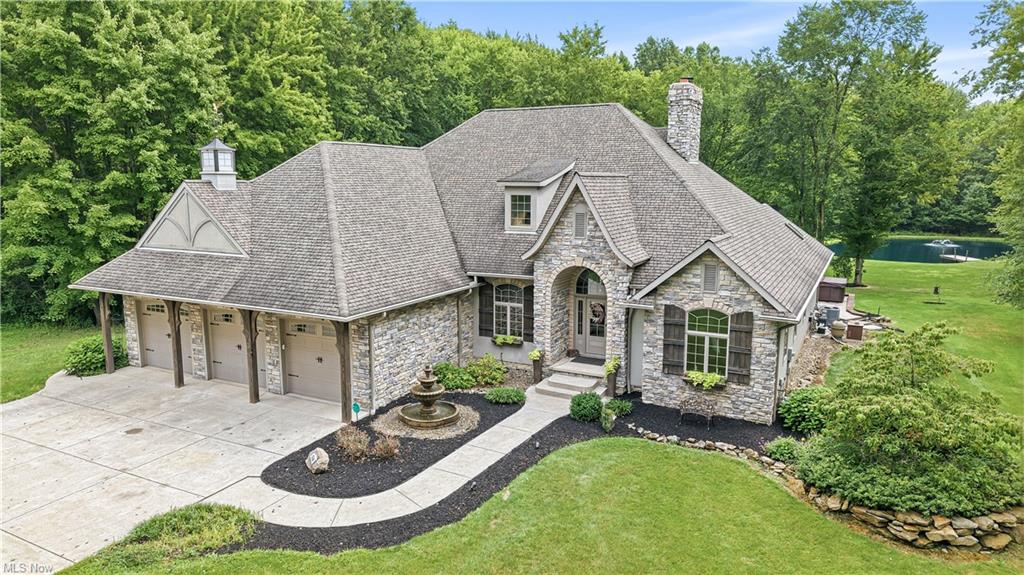 Oak Hill Dr, Warren, OH 44481