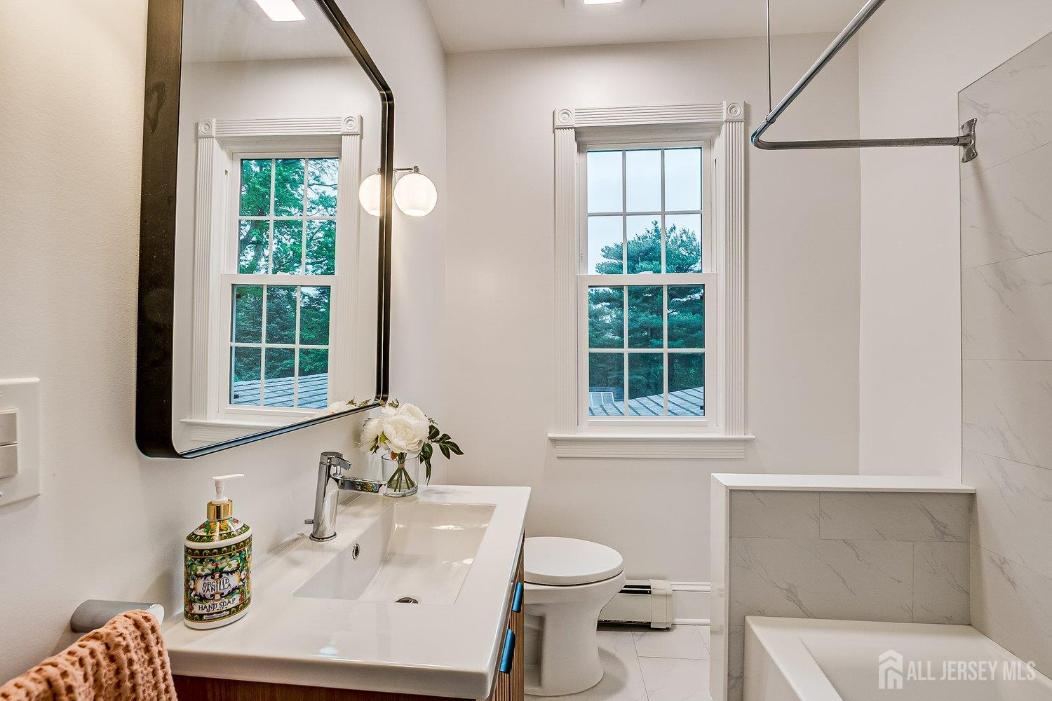 Metuchen, New Jersey, 08840, United States, 5 Bedrooms Bedrooms, ,3 BathroomsBathrooms,Residential,For Sale,1903678