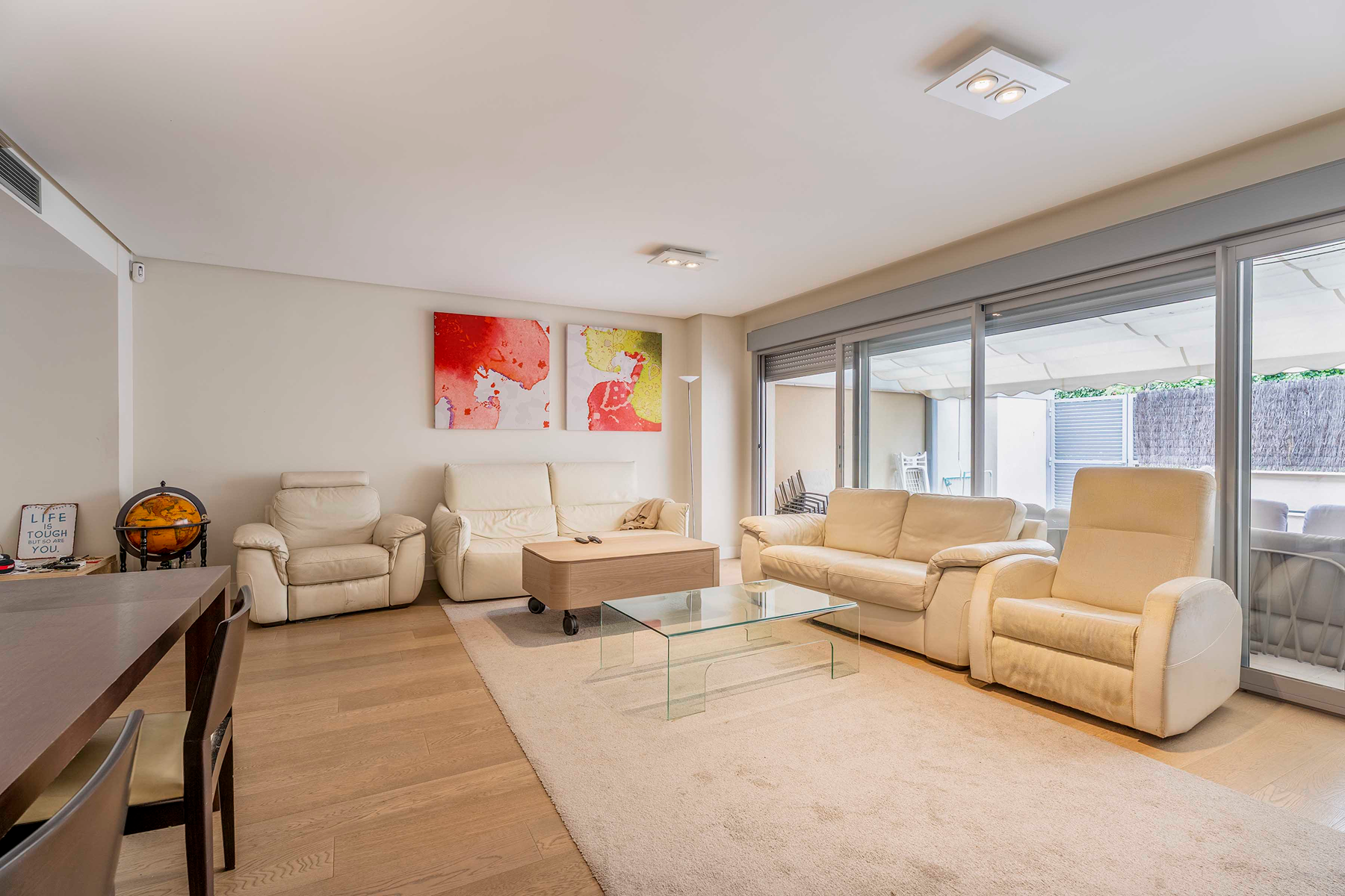  Semi-detached house with garden, elevator & pool in a private complex - 物件實景