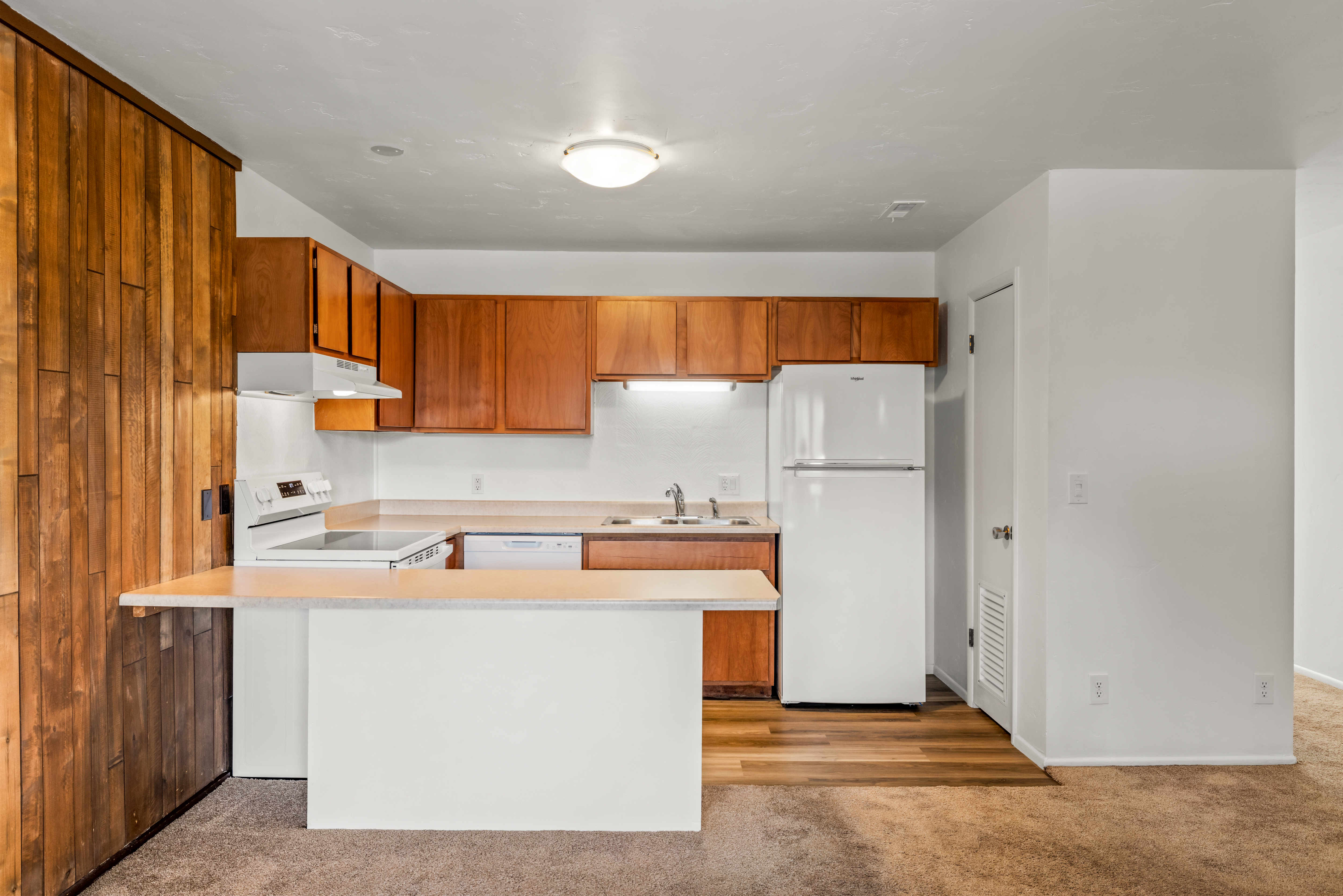  Rare Top-Floor Condo at Chaparral Terraces - 物件實景