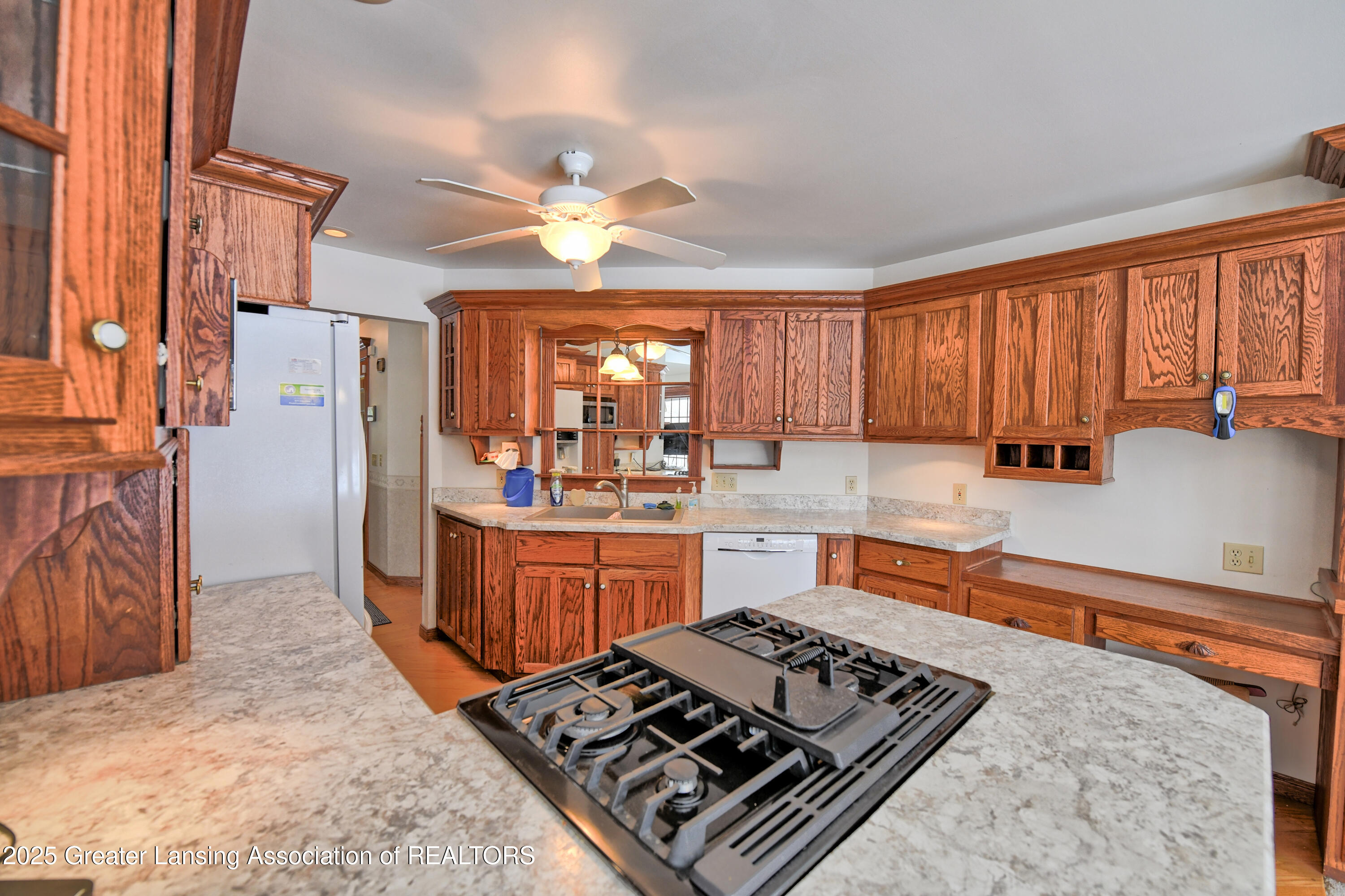 Portland, Michigan, 48875, United States, 5 Bedrooms Bedrooms, ,4 BathroomsBathrooms,Residential,For Sale,2031480