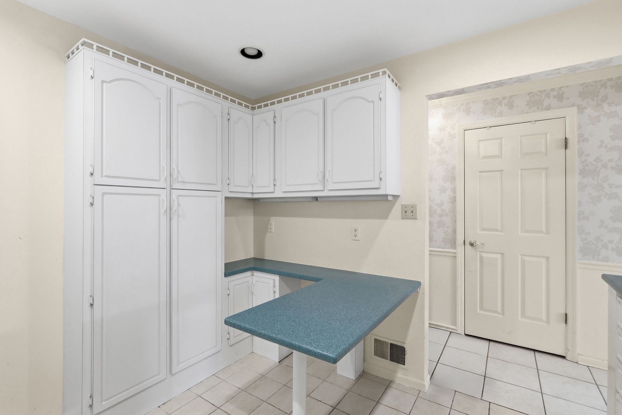  4677 Bayard Street #204, Pittsburgh, PA 15213 - 物件實景