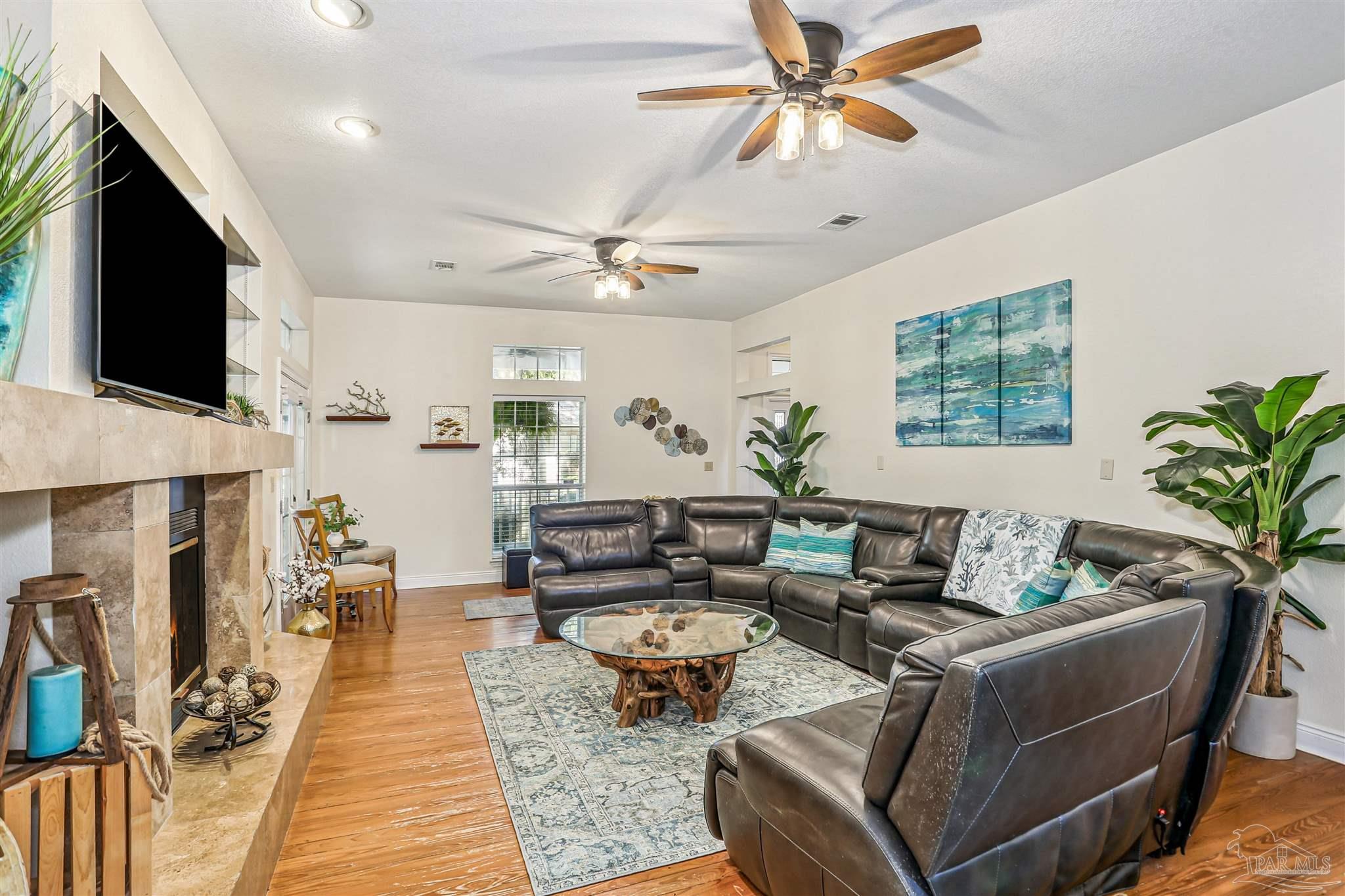 Pensacola, Florida, 32507, United States, 4 Bedrooms Bedrooms, ,4 BathroomsBathrooms,Residential,For Sale,1913346