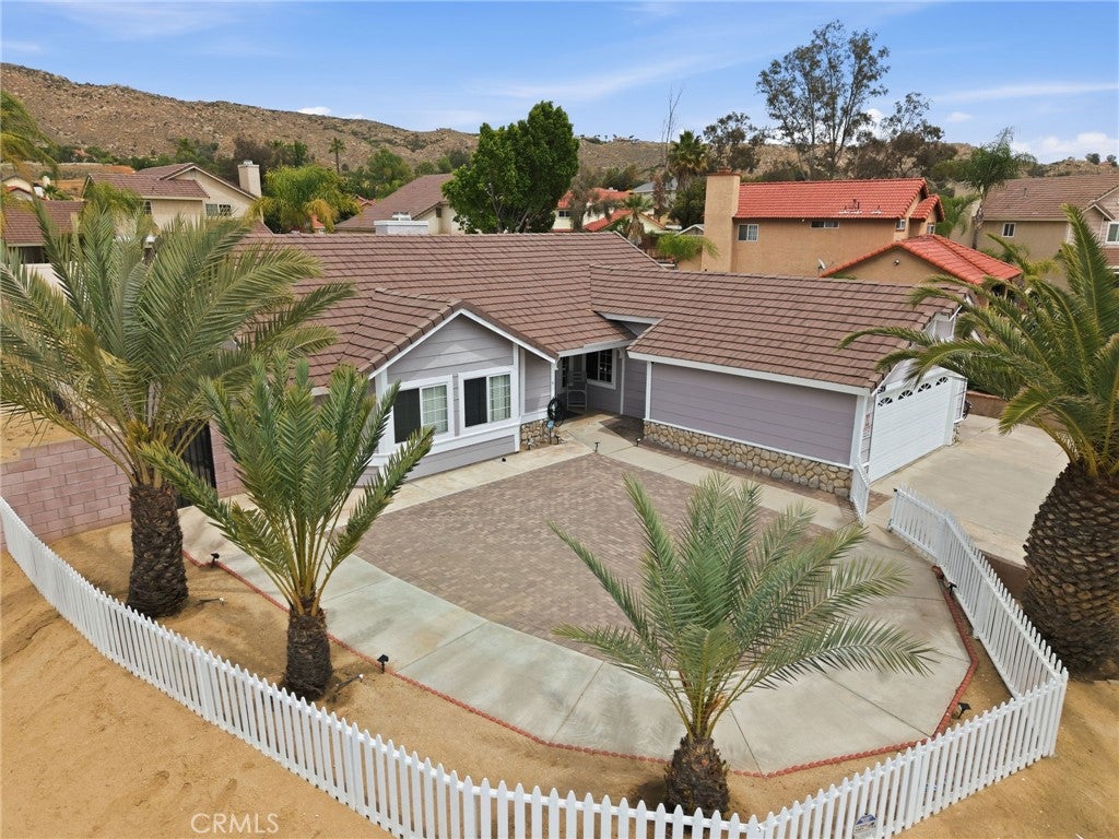 Moreno Valley, California, 92557, United States, 3 Bedrooms Bedrooms, ,2 BathroomsBathrooms,Residential,For Sale,2040659
