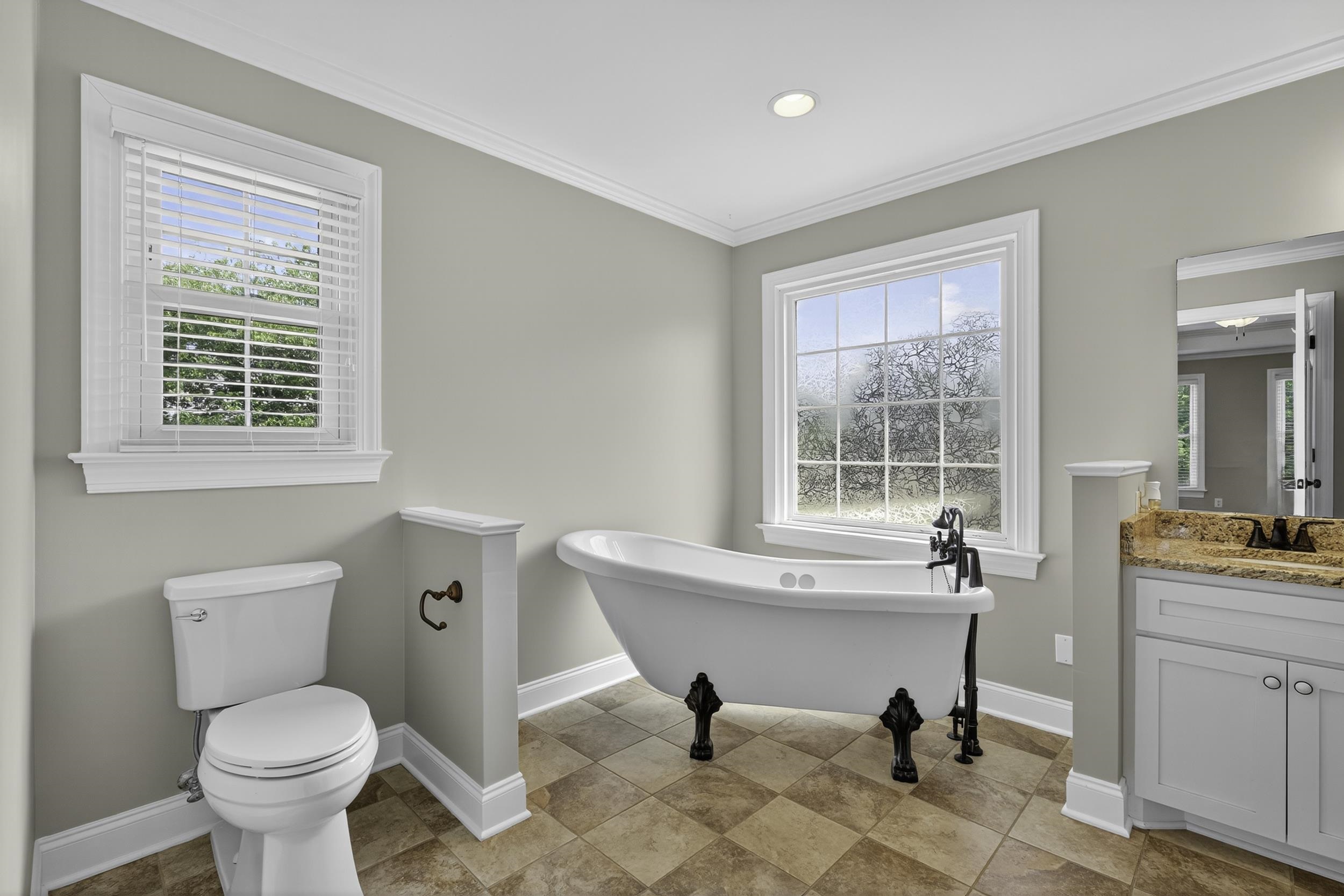 Boiling Springs, South Carolina, 29316, United States, 4 Bedrooms Bedrooms, ,3 BathroomsBathrooms,Residential,For Sale,1882303