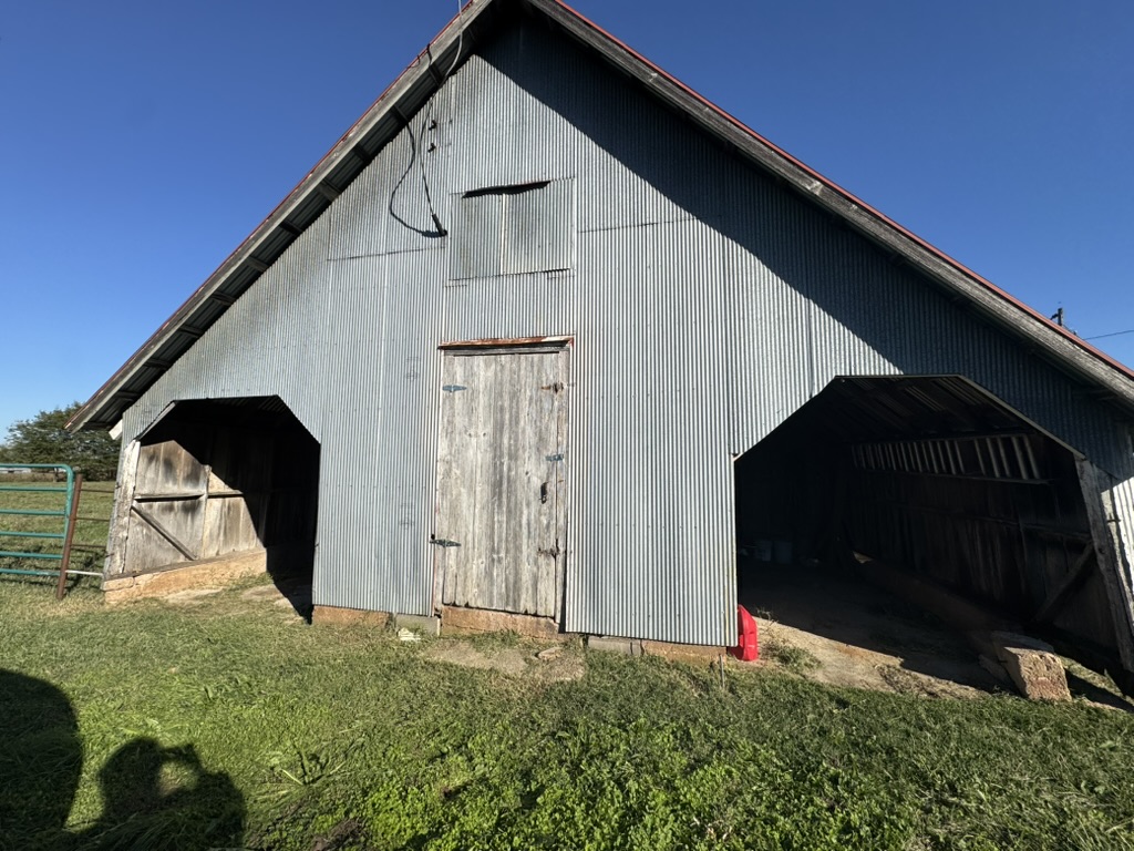 Pierce City, Missouri, 65723, United States, 2 Bedrooms Bedrooms, ,2 BathroomsBathrooms,Residential,For Sale,1987385