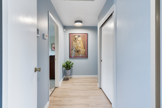 Hollister, California, 95023, United States, 3 Bedrooms Bedrooms, ,2 BathroomsBathrooms,Residential,For Sale,1882231
