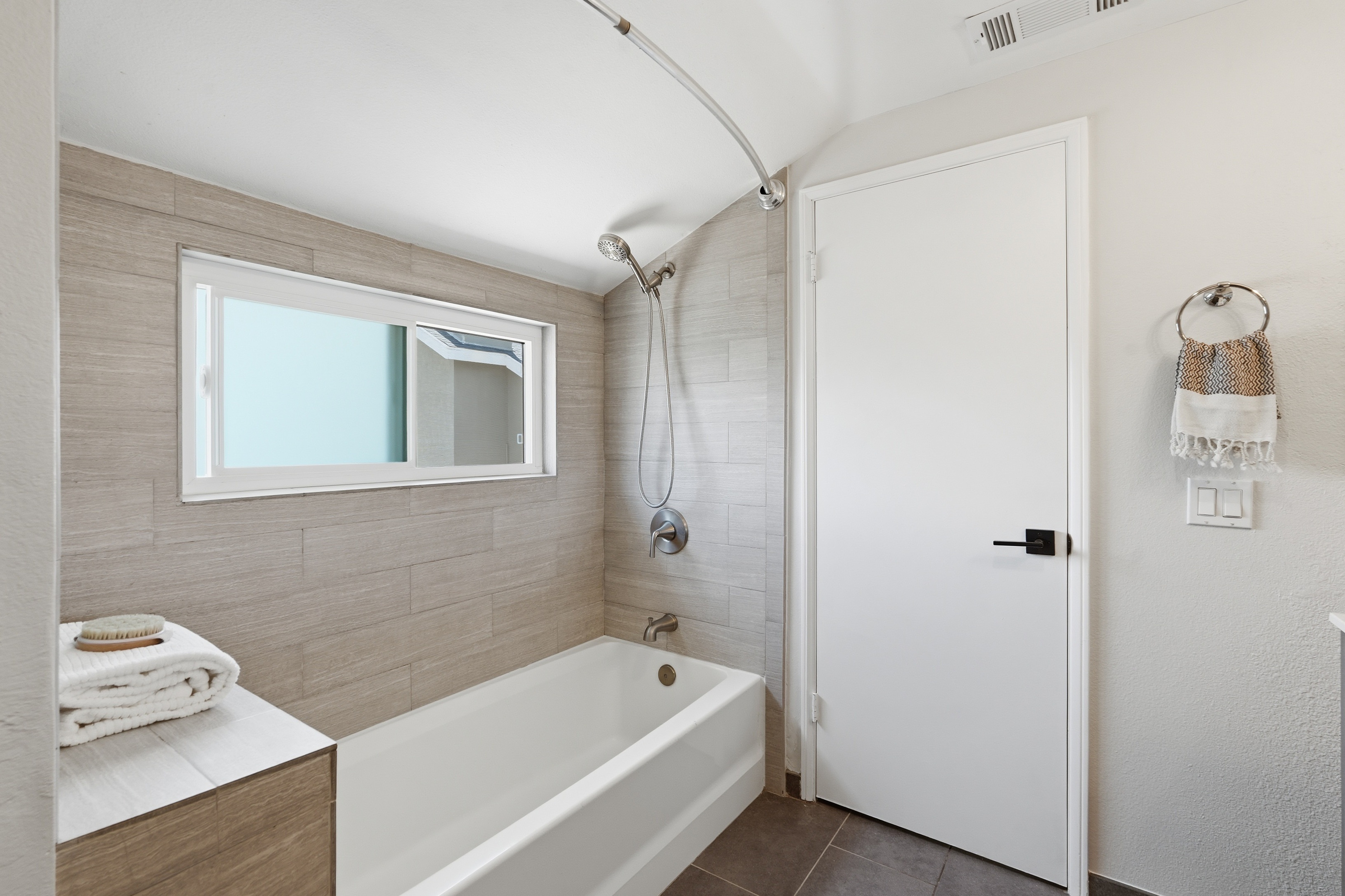  2409 Vanderbilt Lane, Redondo Beach, CA 90278 - 物件實景
