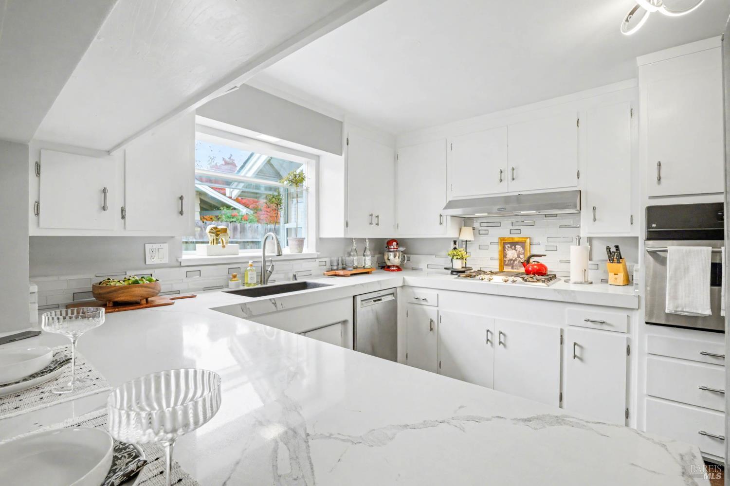 Napa, California, 94558, United States, 3 Bedrooms Bedrooms, ,2 BathroomsBathrooms,Residential,For Sale,2002029