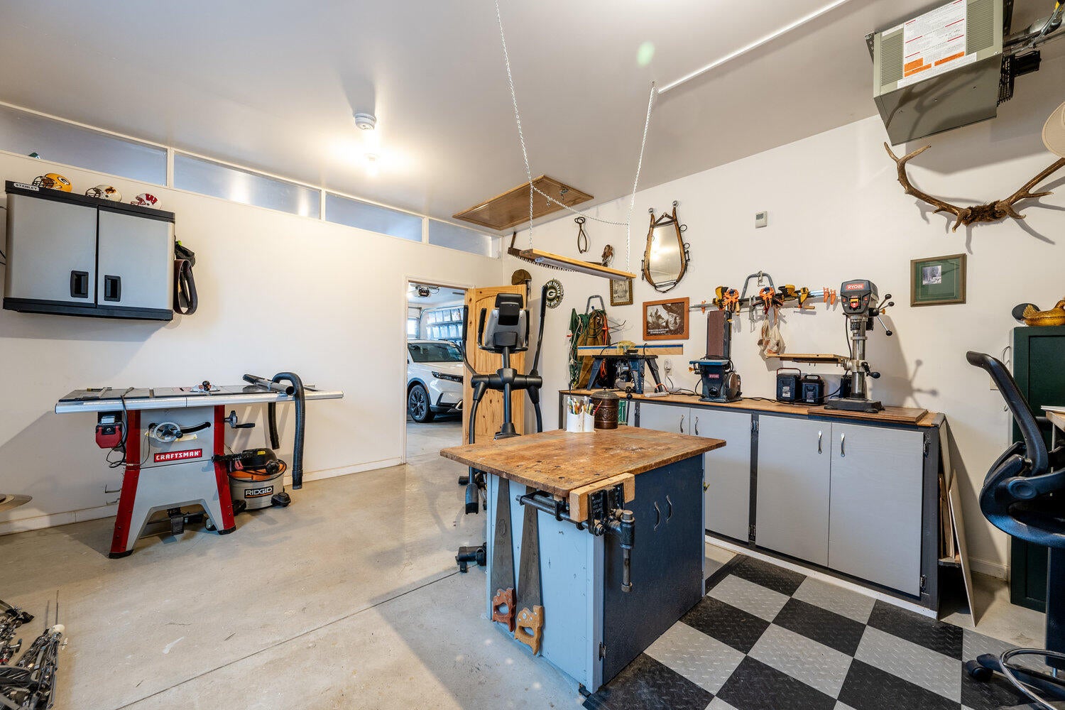 Sheridan, Wyoming, 82801, United States, 2 Bedrooms Bedrooms, ,2 BathroomsBathrooms,Residential,For Sale,2006254