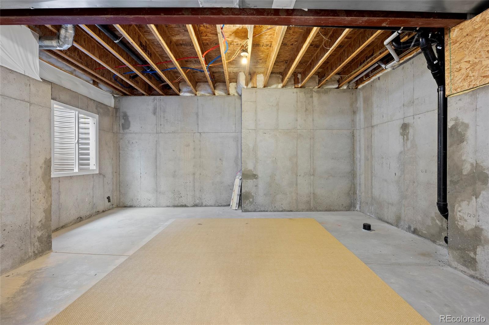 Castle Pines, Colorado, 80108, United States, 5 Bedrooms Bedrooms, ,4 BathroomsBathrooms,Residential,For Sale,2002261