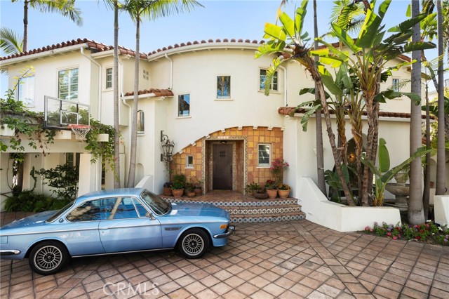 Los Angeles, California, 90064, United States, 6 Bedrooms Bedrooms, ,3 BathroomsBathrooms,Residential,For Sale,1878495