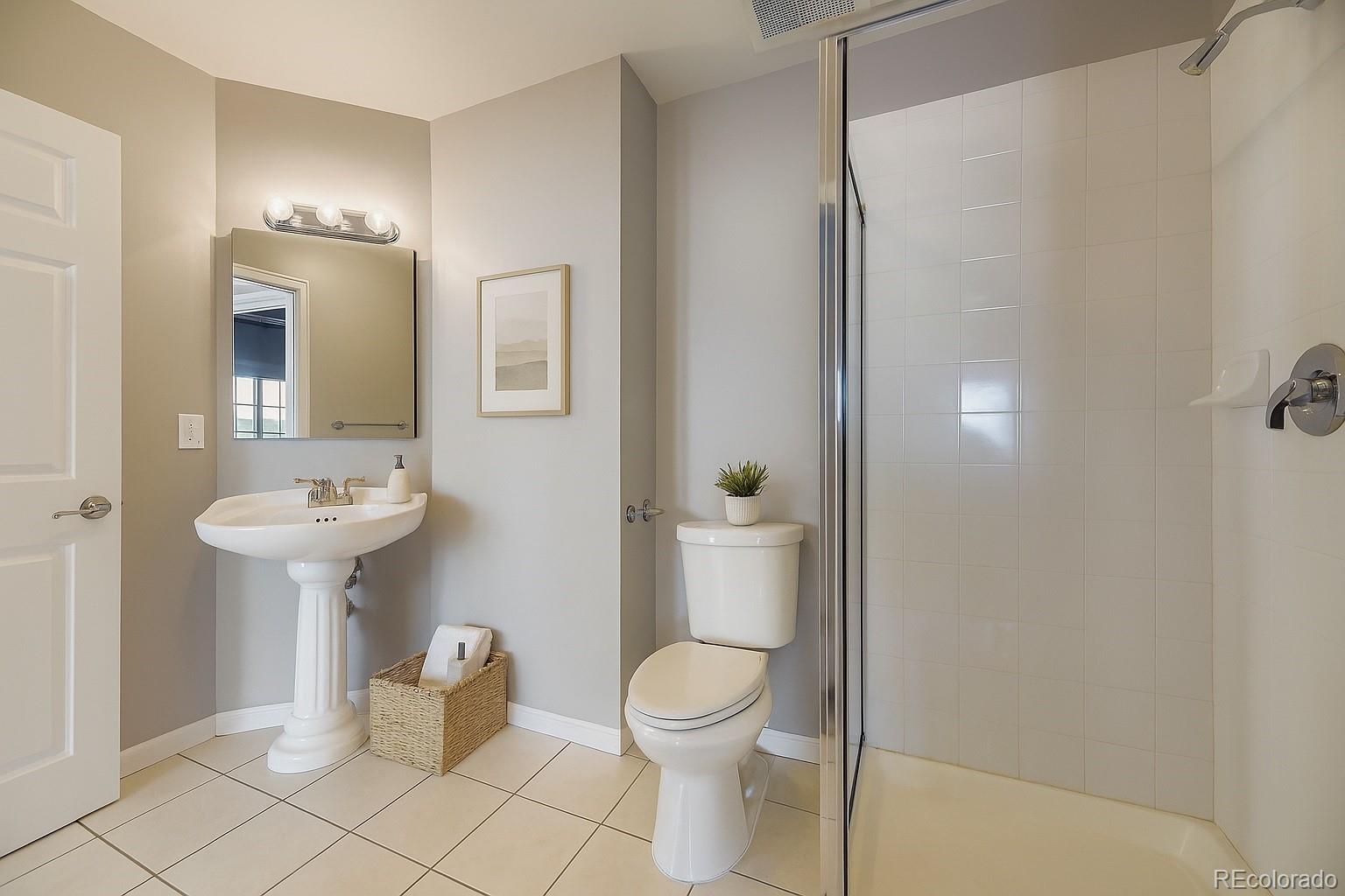 Denver, Colorado, 80204, United States, 2 Bedrooms Bedrooms, ,1 BathroomBathrooms,Residential,For Sale,1989232