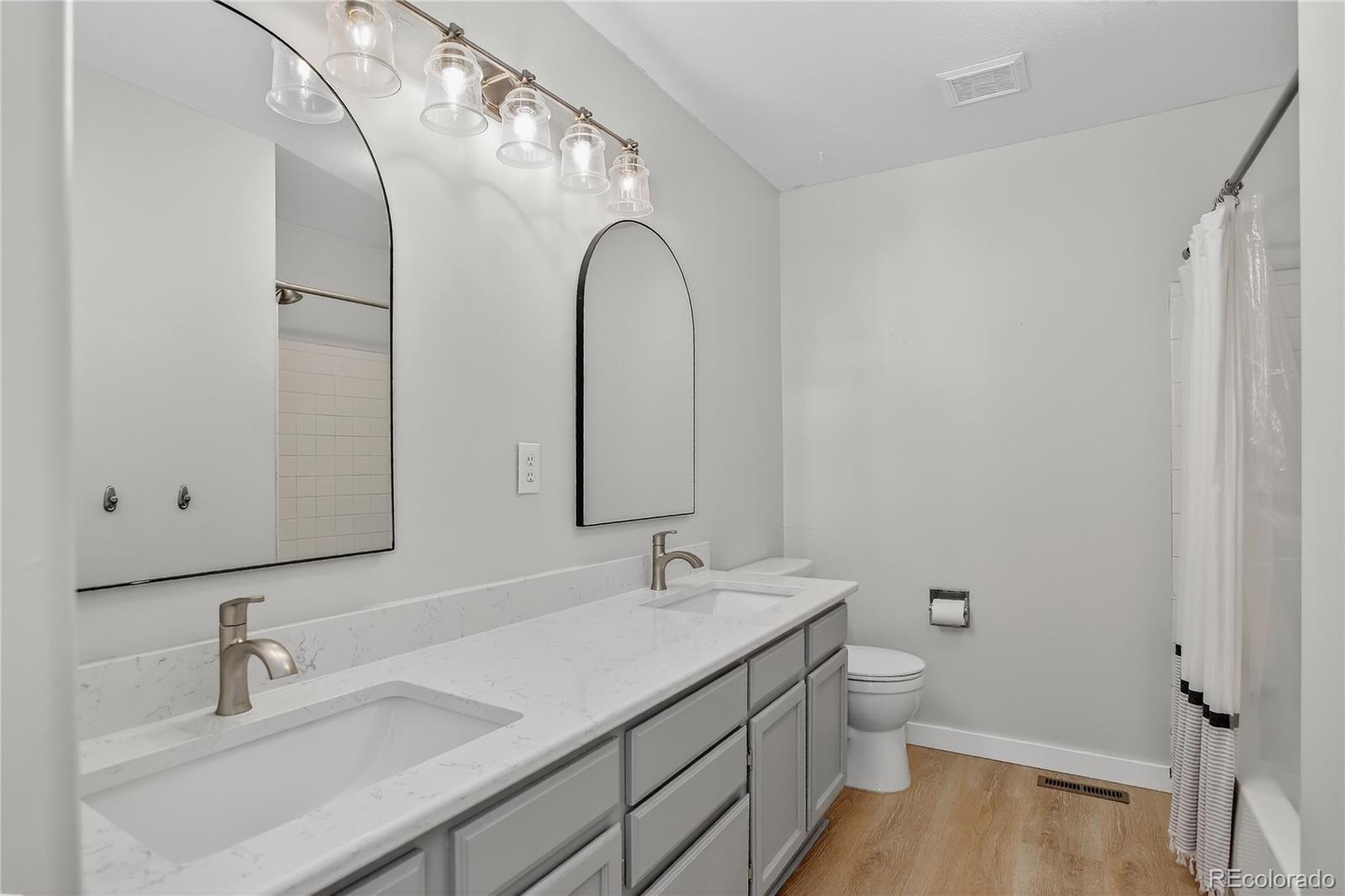 Highlands Ranch, Colorado, 80129, United States, 6 Bedrooms Bedrooms, ,3 BathroomsBathrooms,Residential,For Sale,1917876