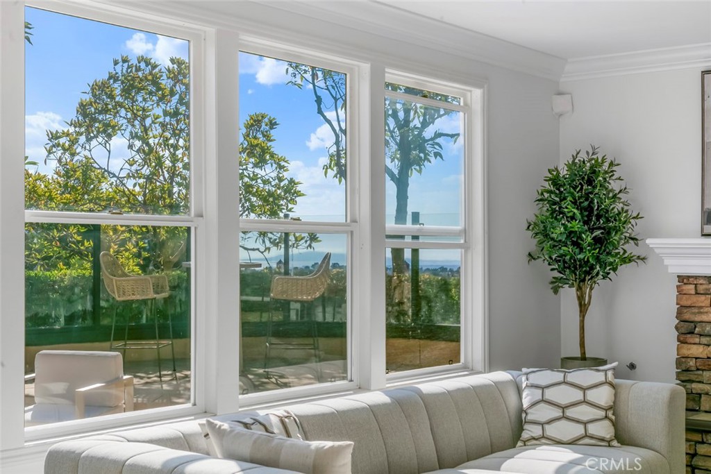 Newport Coast, California, 92657, United States, 5 Bedrooms Bedrooms, ,4 BathroomsBathrooms,Residential,For Sale,1991389