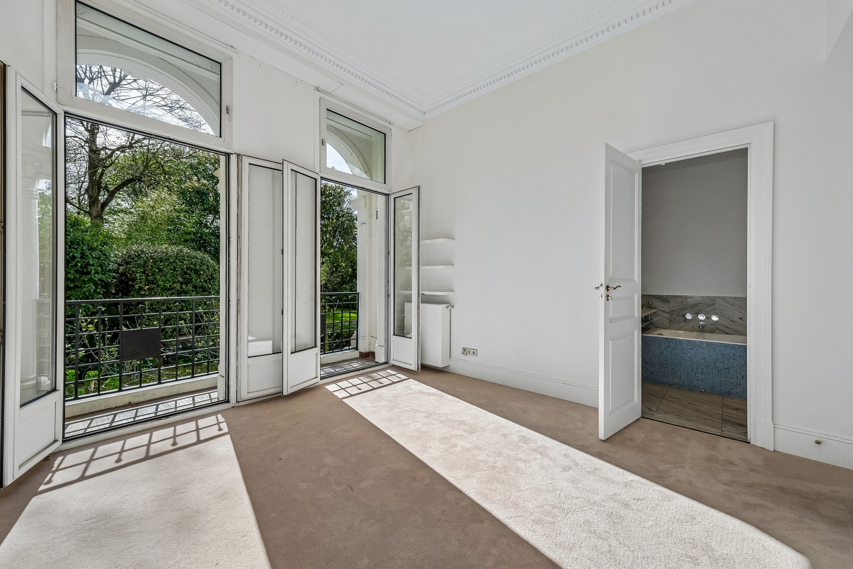  NEUILLY-SUR-SEINE / CHÂTEAU DE MADRID / Family apartment with garden - 物件實景
