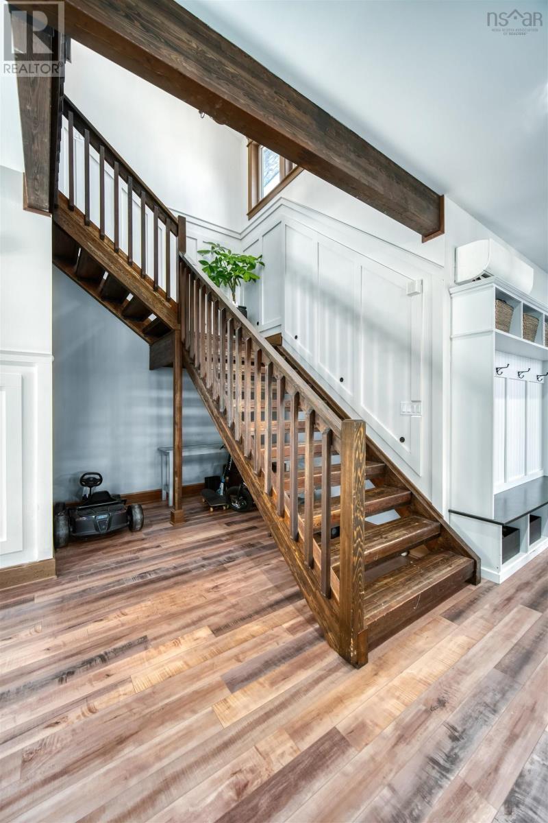 LAKE LOON, Nova Scotia, B2W 6C8, CA, 6 Bedrooms Bedrooms, ,6 BathroomsBathrooms,Residential,For Sale,1836689