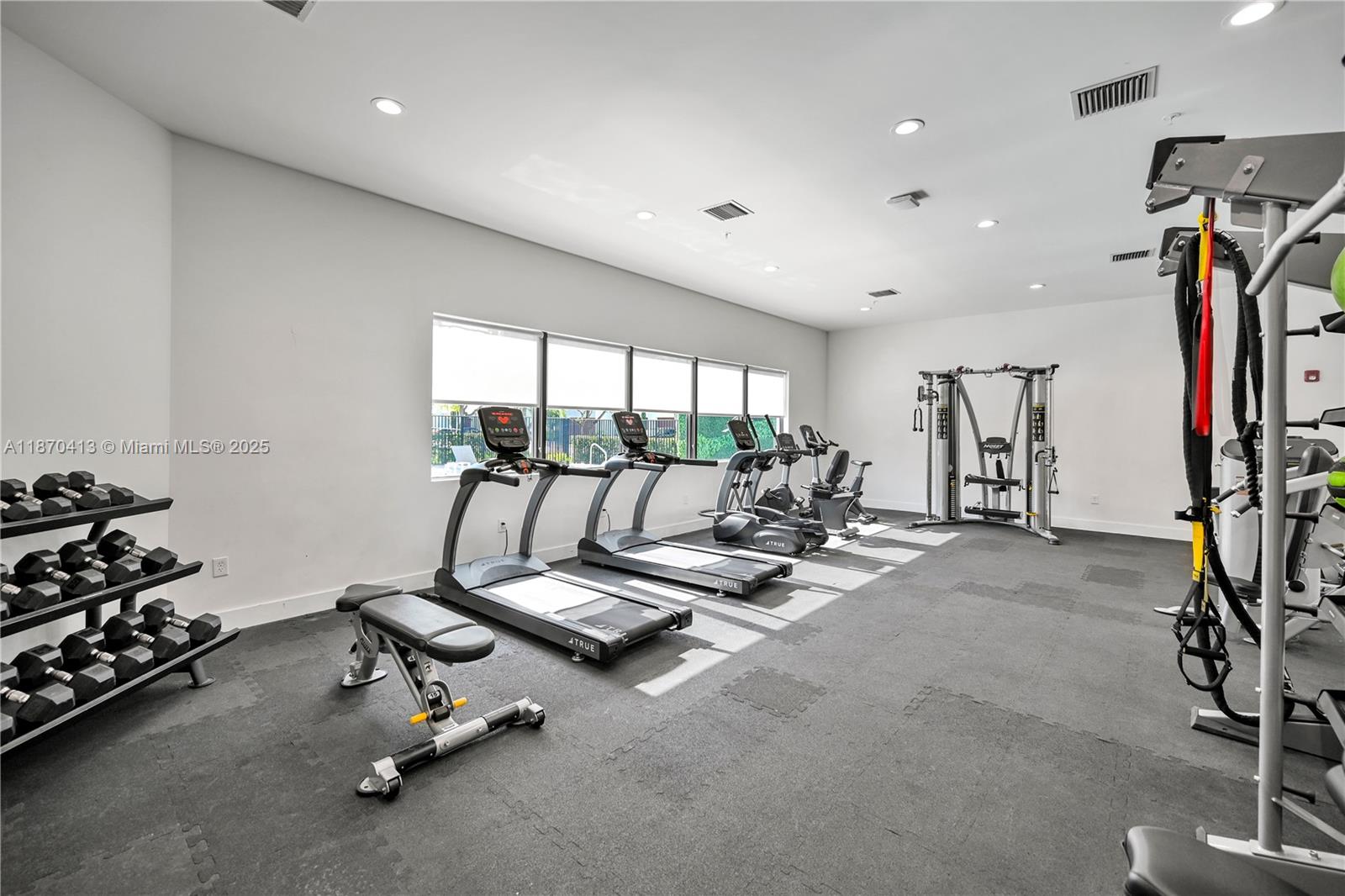 Plantation, Florida, 33317, United States, 3 Bedrooms Bedrooms, ,3 BathroomsBathrooms,Residential,For Sale,1934243