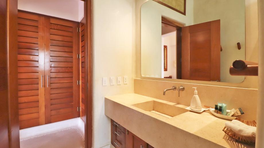 Zihuatanejo de Azueta, Guerrero, 40884, Mexico, 6 Bedrooms Bedrooms, ,10 BathroomsBathrooms,Residential,For Sale,1686440