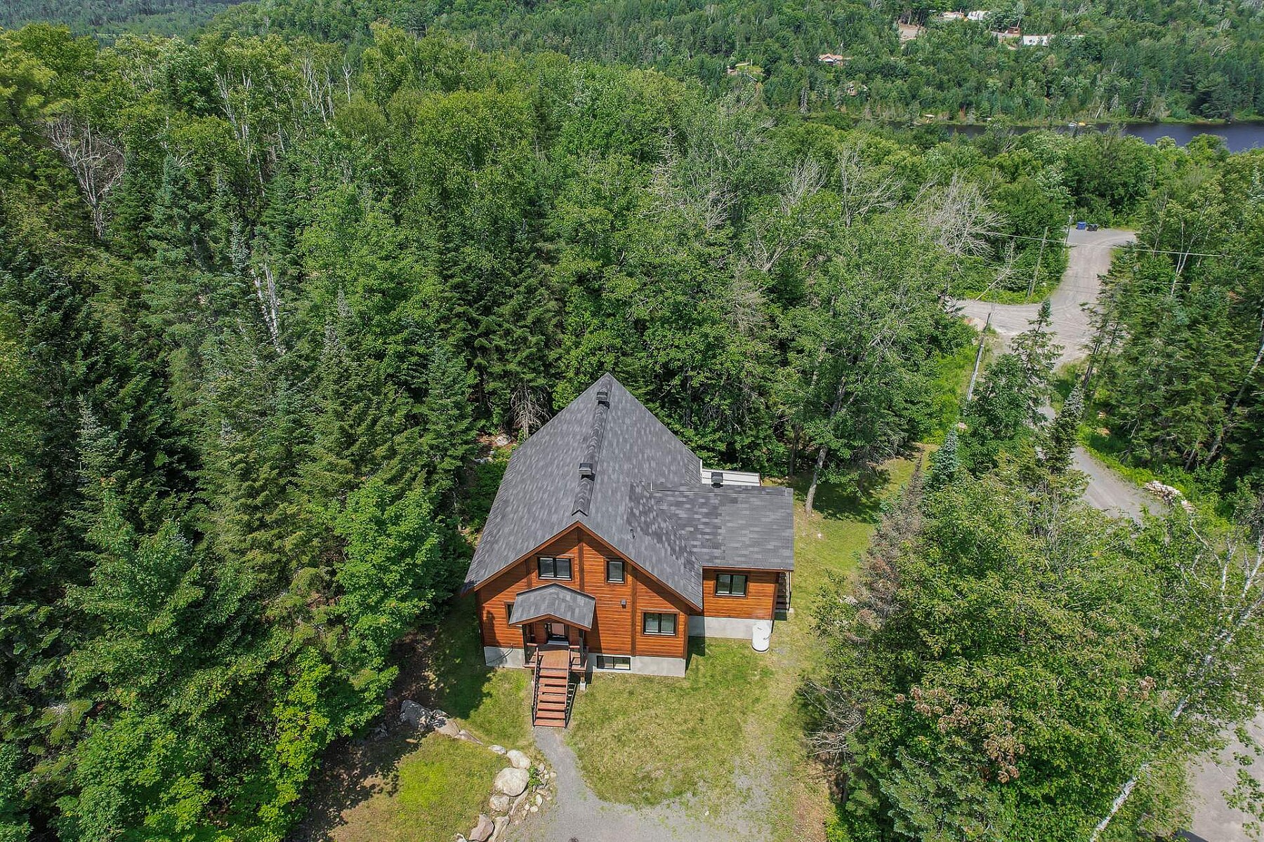  Sainte-Marguerite-du-Lac-Masson, Laurentides - 物件實景