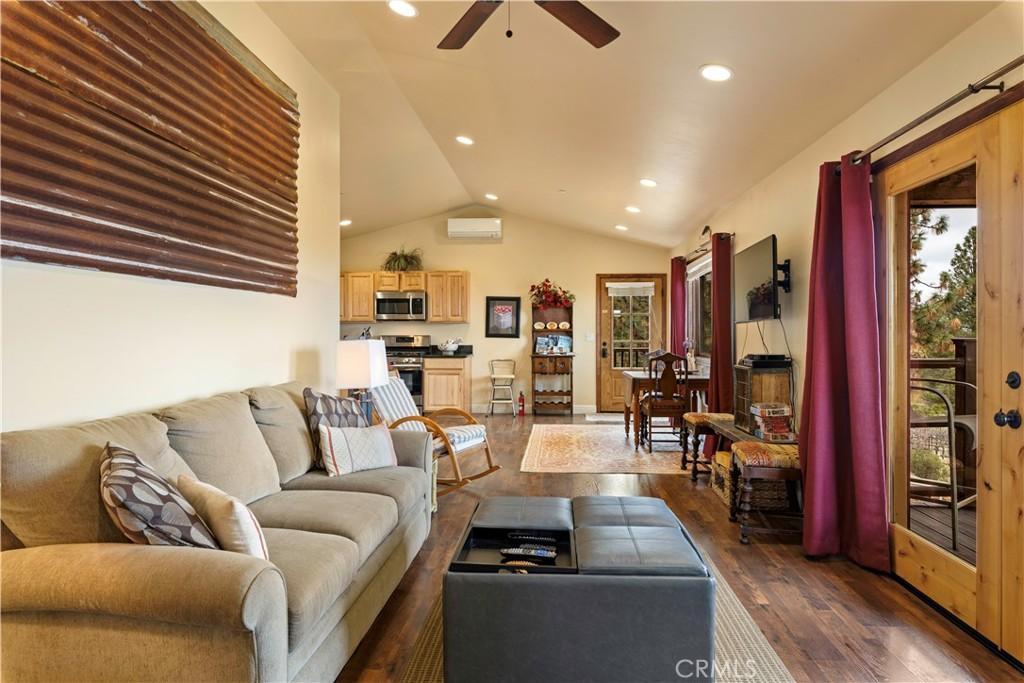 Kelseyville, California, 95451, United States, 5 Bedrooms Bedrooms, ,6 BathroomsBathrooms,Residential,For Sale,1998726