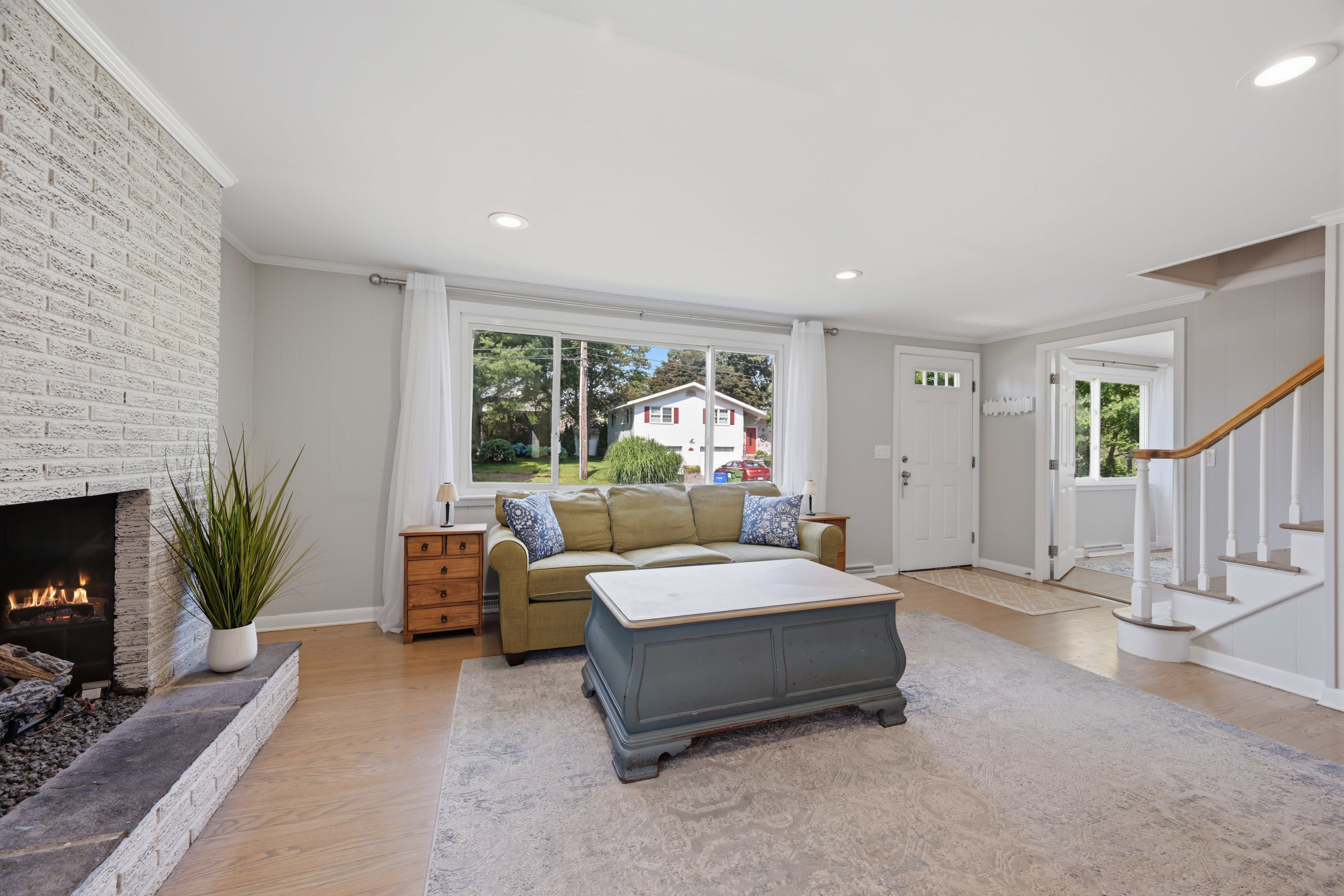  Lovely Updated Cape in Knollwood Beach Community - 物件實景