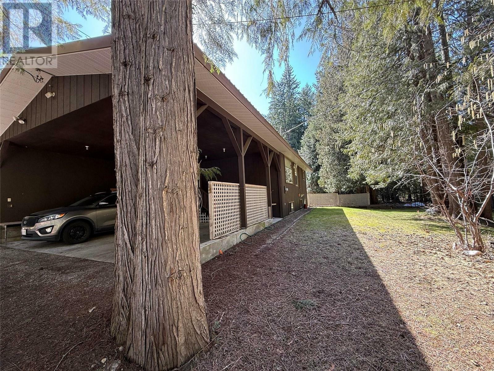 WINLAW, British Columbia, V0G 2J0, CA, 4 Bedrooms Bedrooms, ,1 BathroomBathrooms,Residential,For Sale,1837554